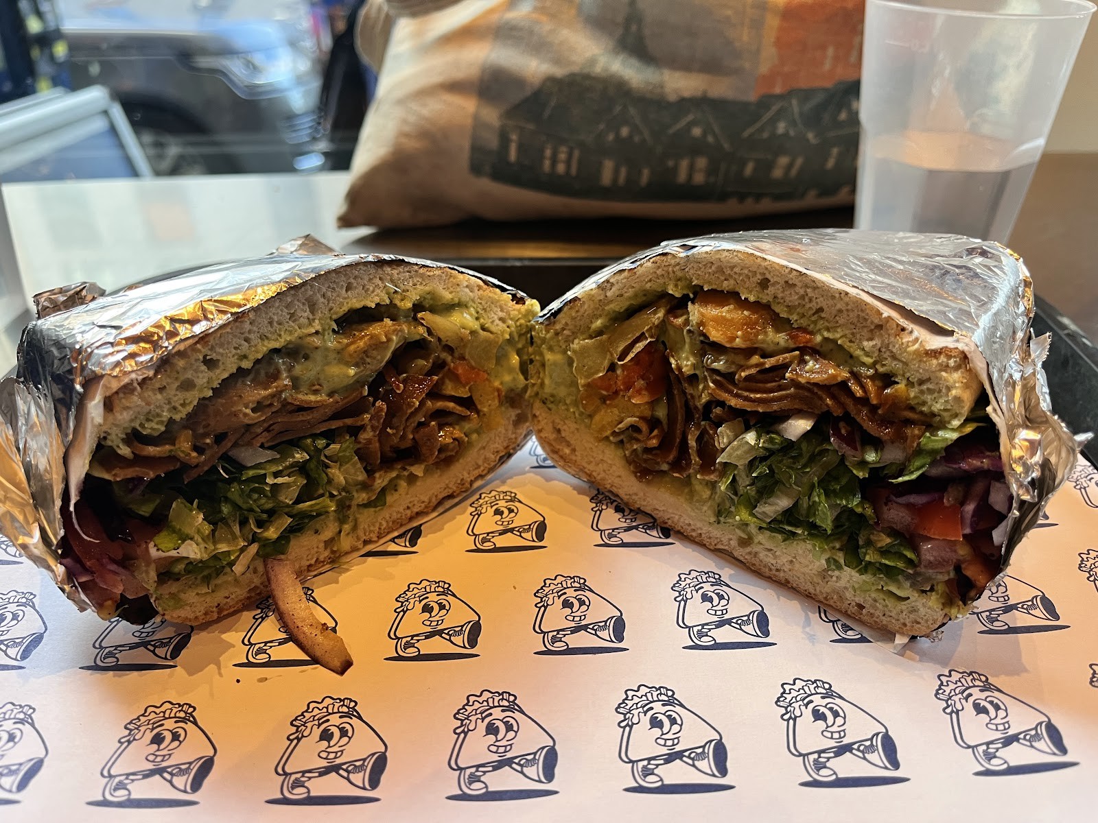 Zerö Kebab | Plant-Based Döner: food & drinks