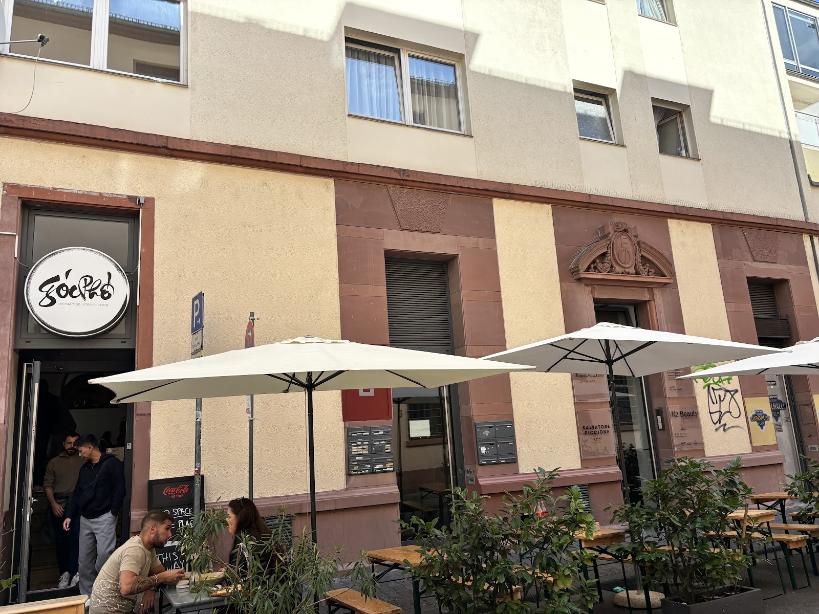 Góc Phố: the place
