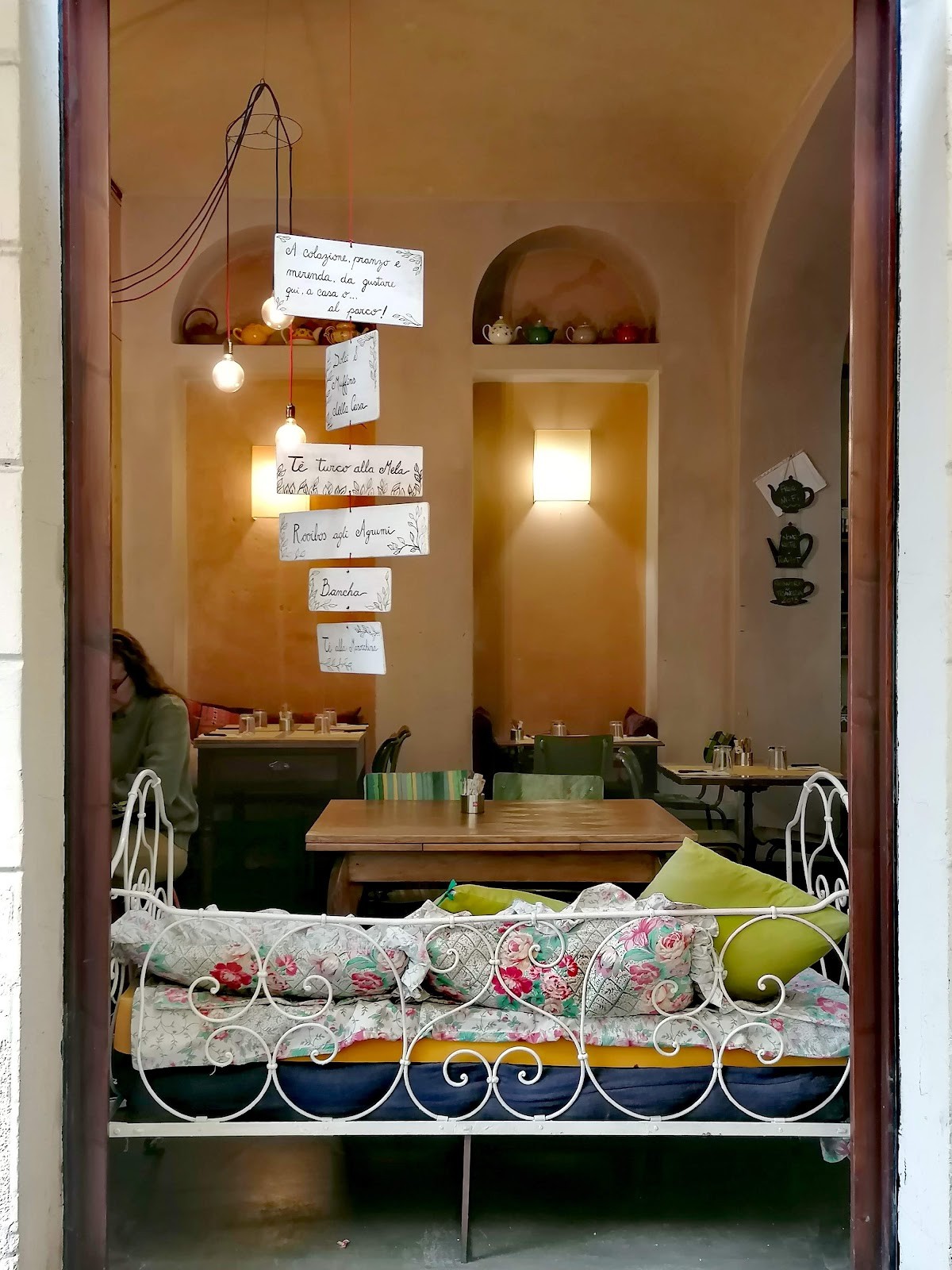 Teapot: the place