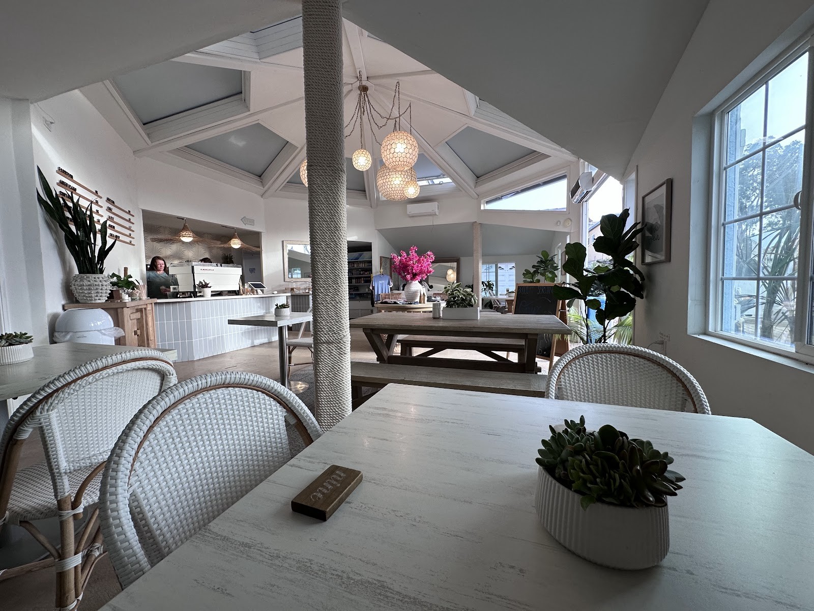 Blue Palm Mission Beach: the place