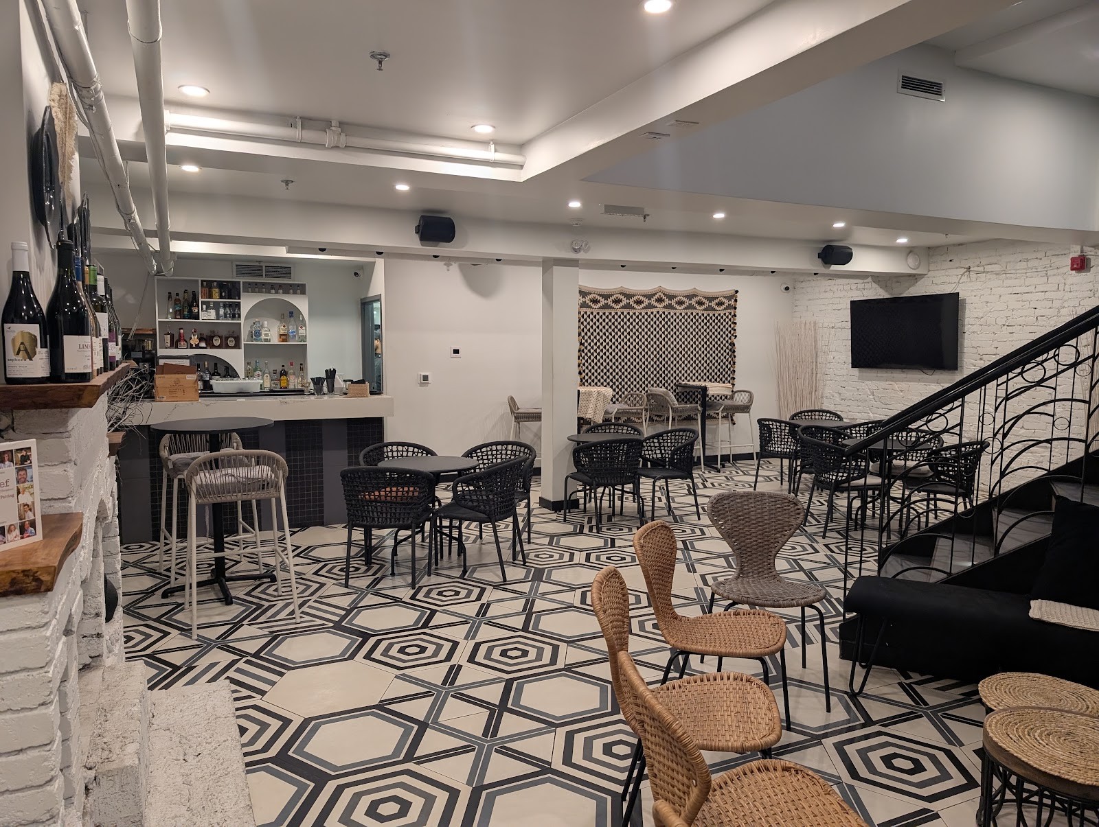 Mezes: the place