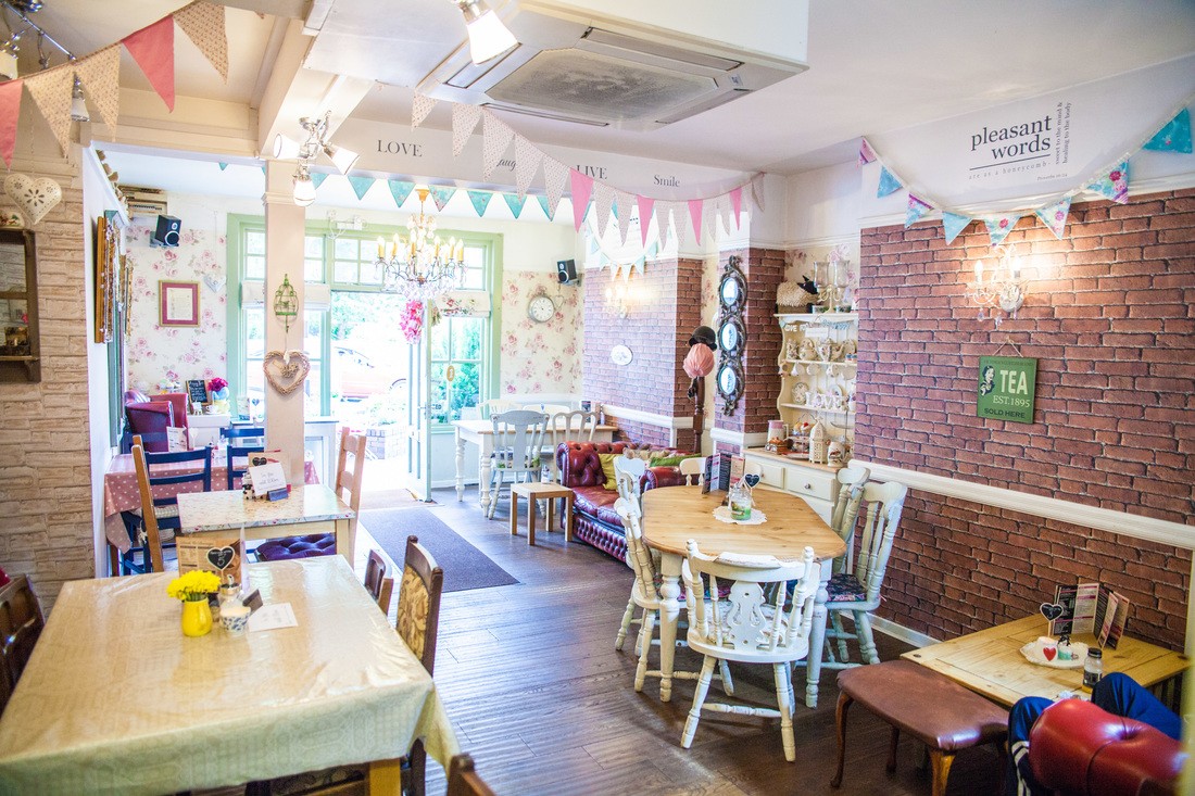 Honeybee House Tearoom: the place