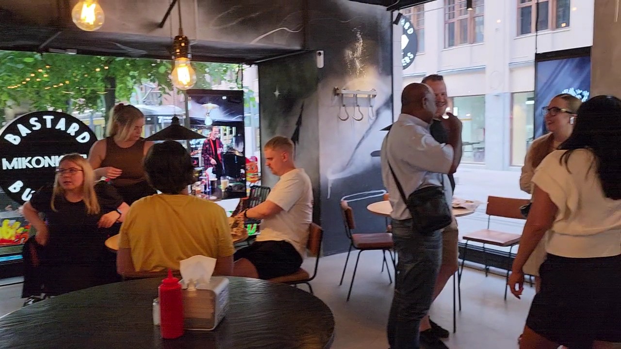 Bastard Burgers: the place
