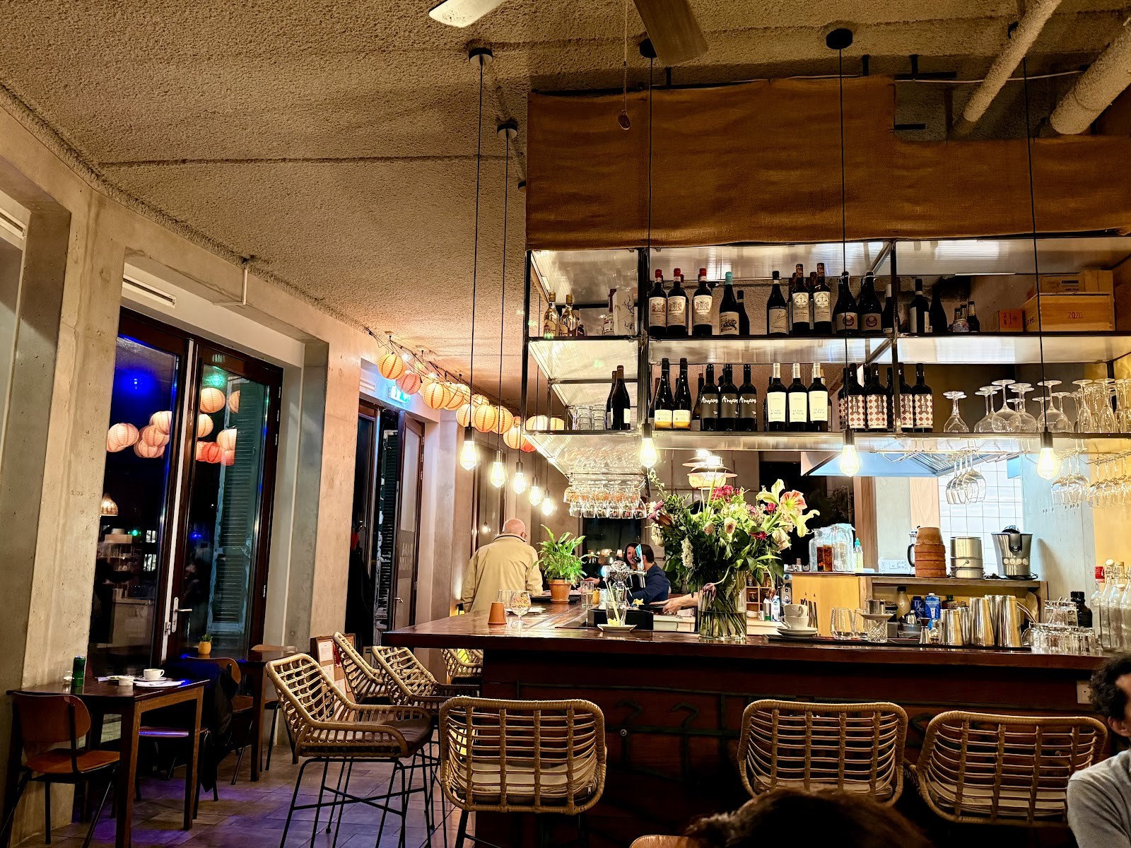 Papa Thang’s Streetfood Bistro: the place