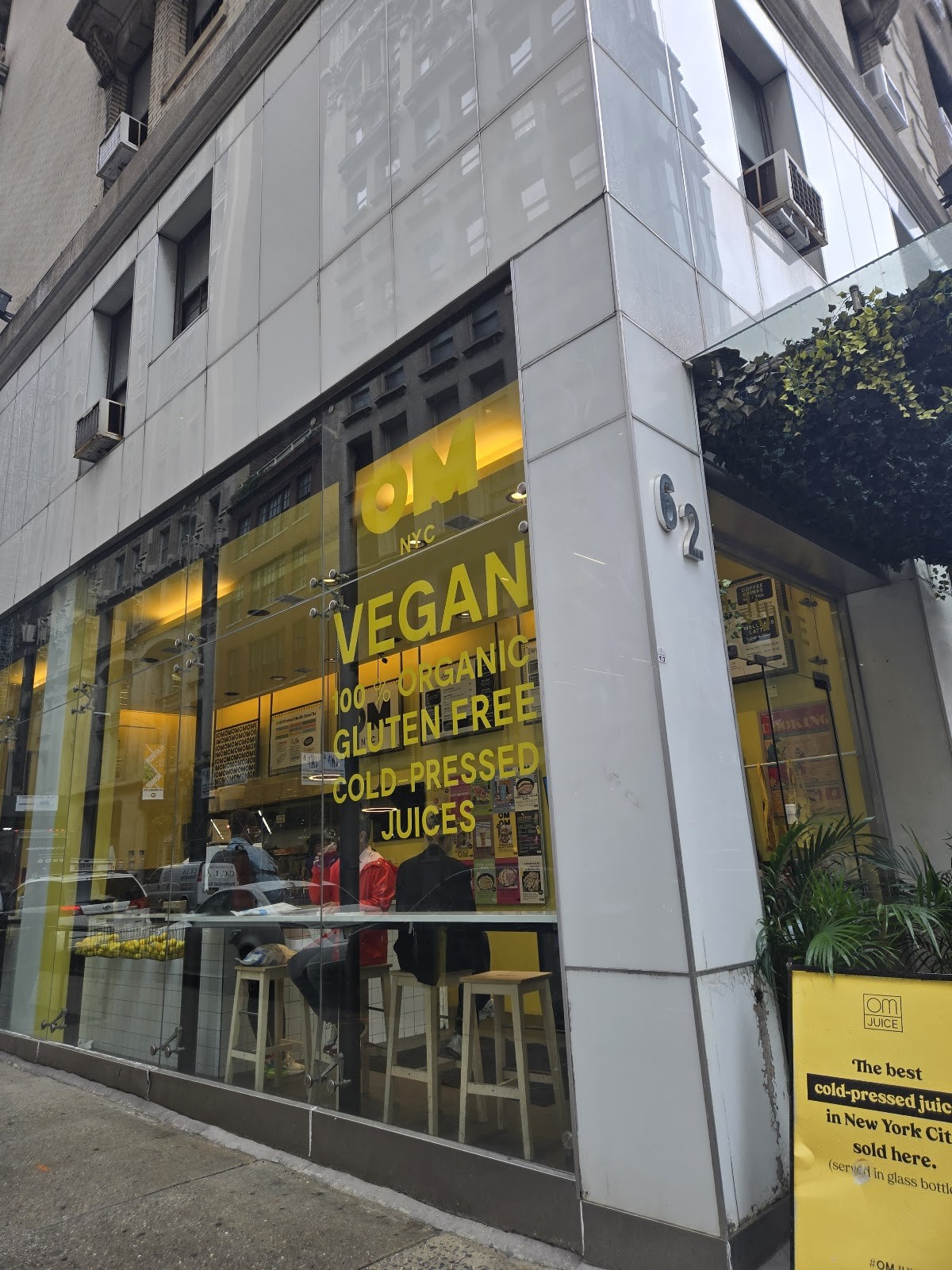 Om Juice Bar: the place