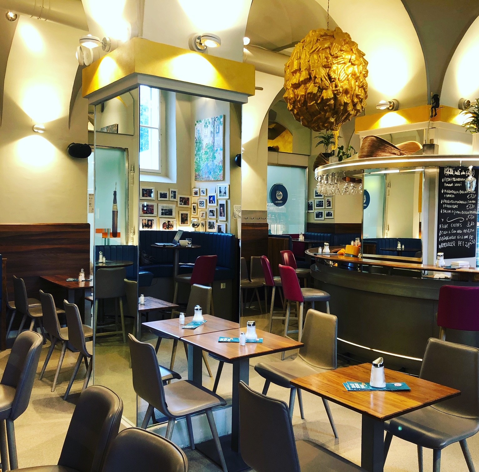 MQ DAILY: the place