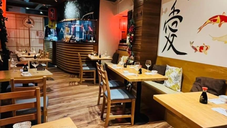Aoki Sushi Noodle Bar - Dublin: the place