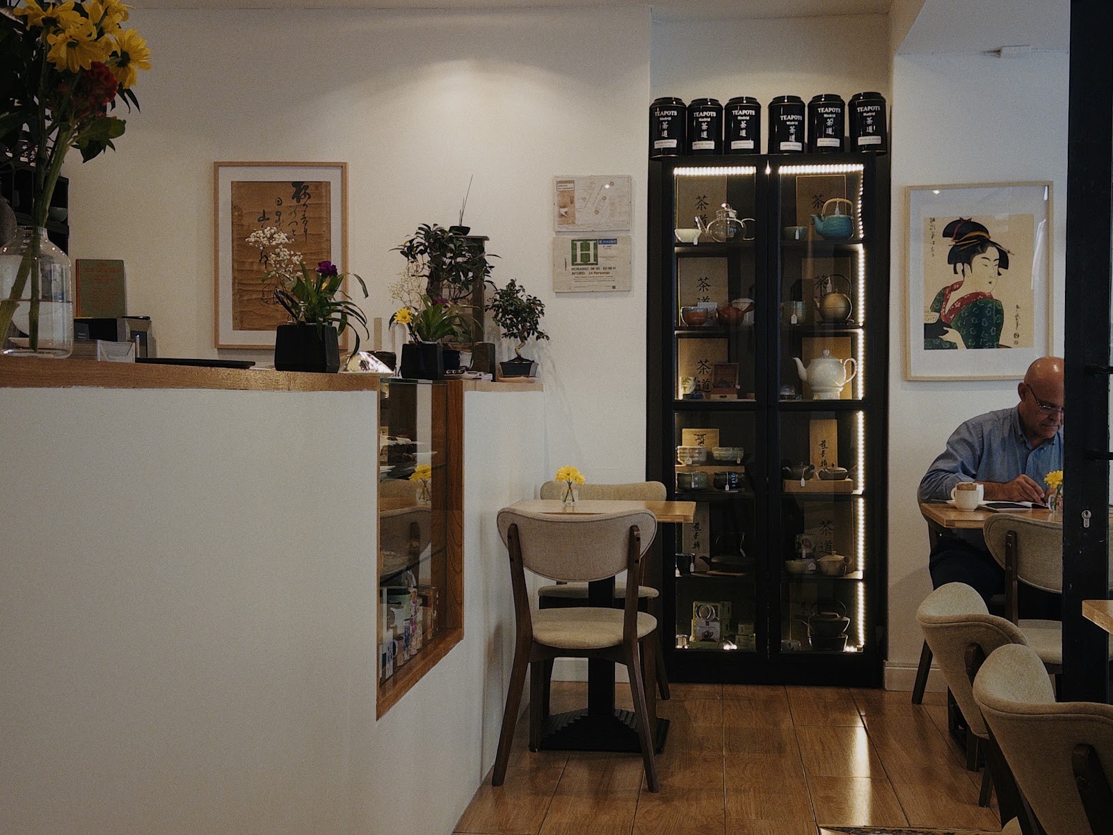 Teapots Madrid tienda y salón de té: the place