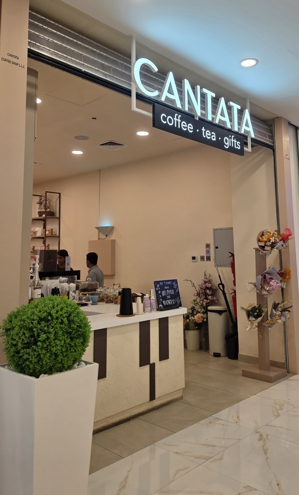 Cantata Tea and Coffee Shop: the place