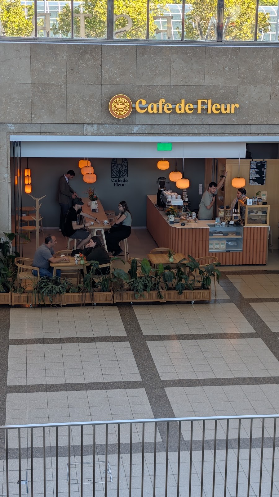 Café de Fleur: the place