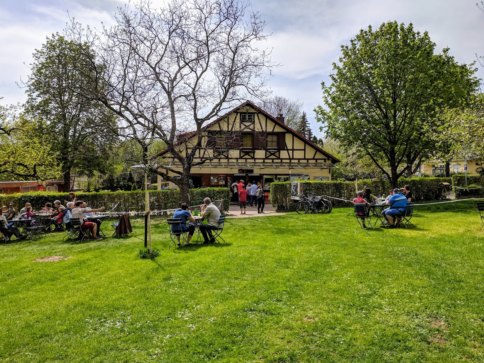 Waldheim Heslach: the place