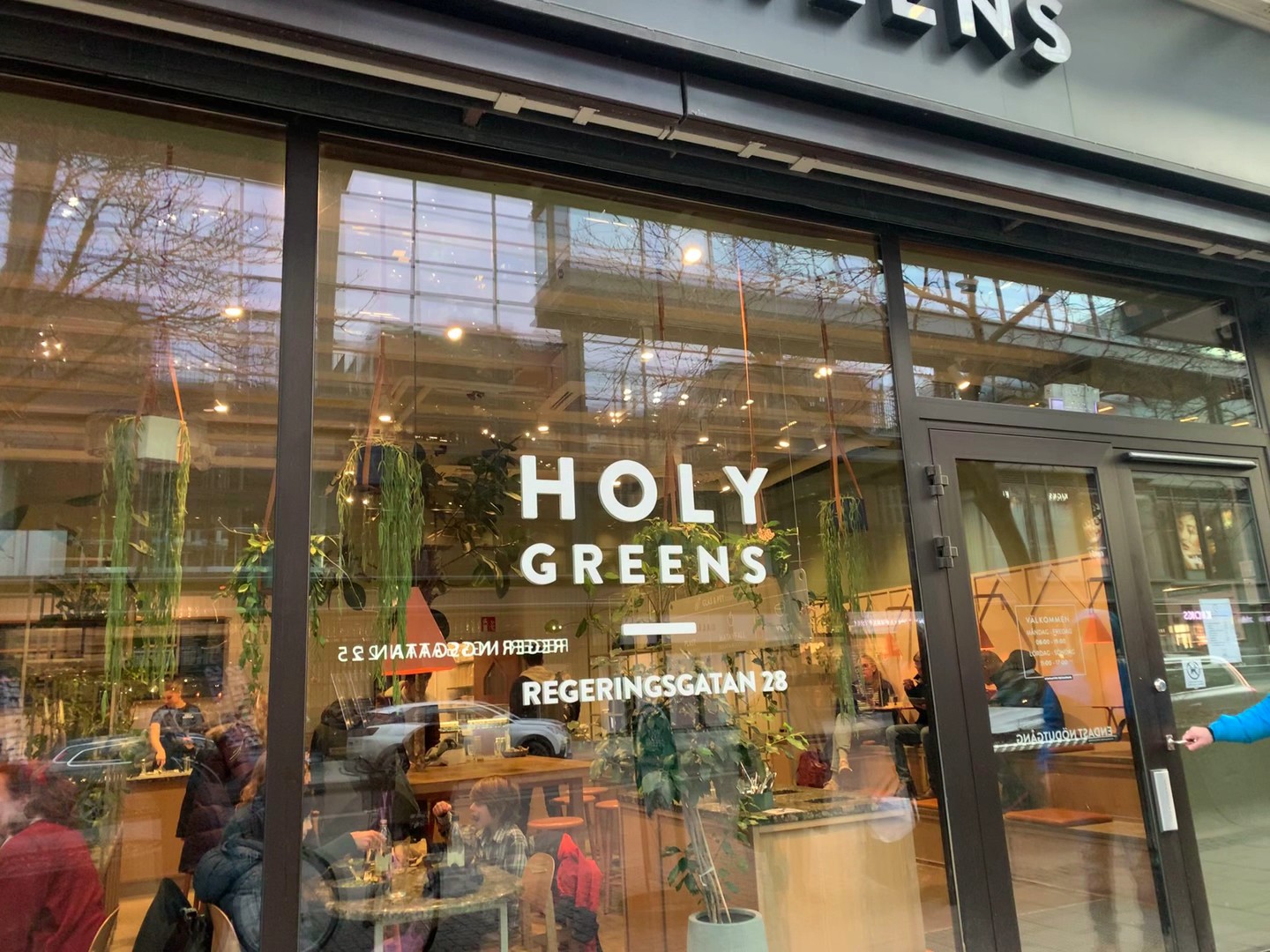 Holy Greens: the place