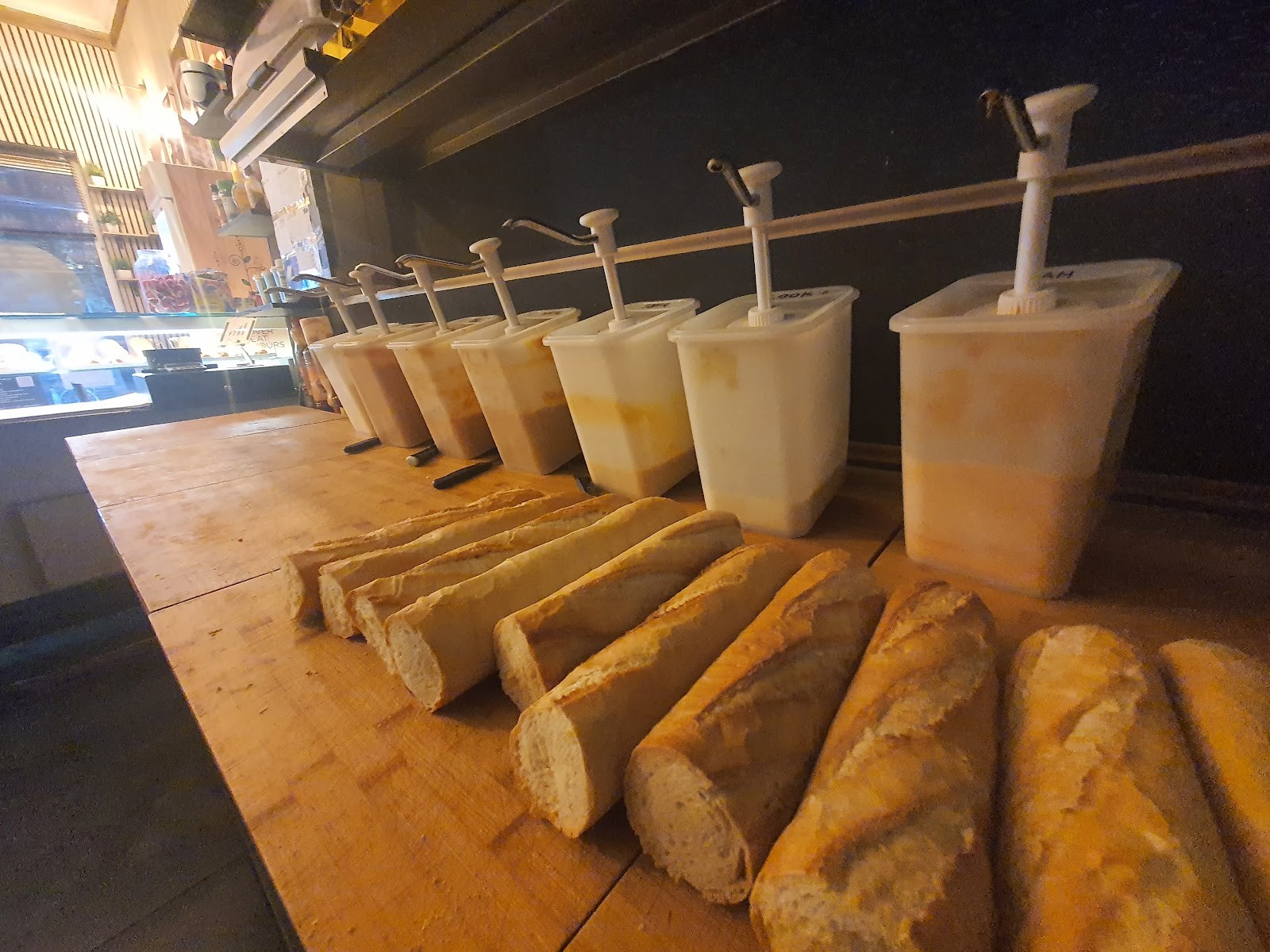 Broodjeszaak Broodlunch Antwerpen: the place
