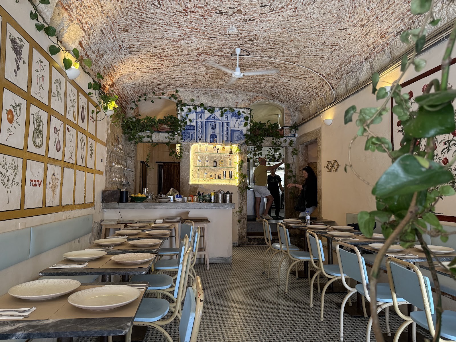 Yallah Lisboa: the place