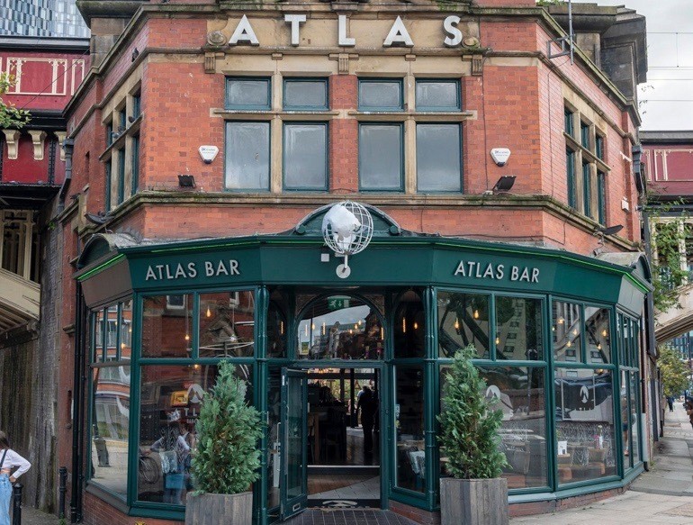 Atlas Bar: the place