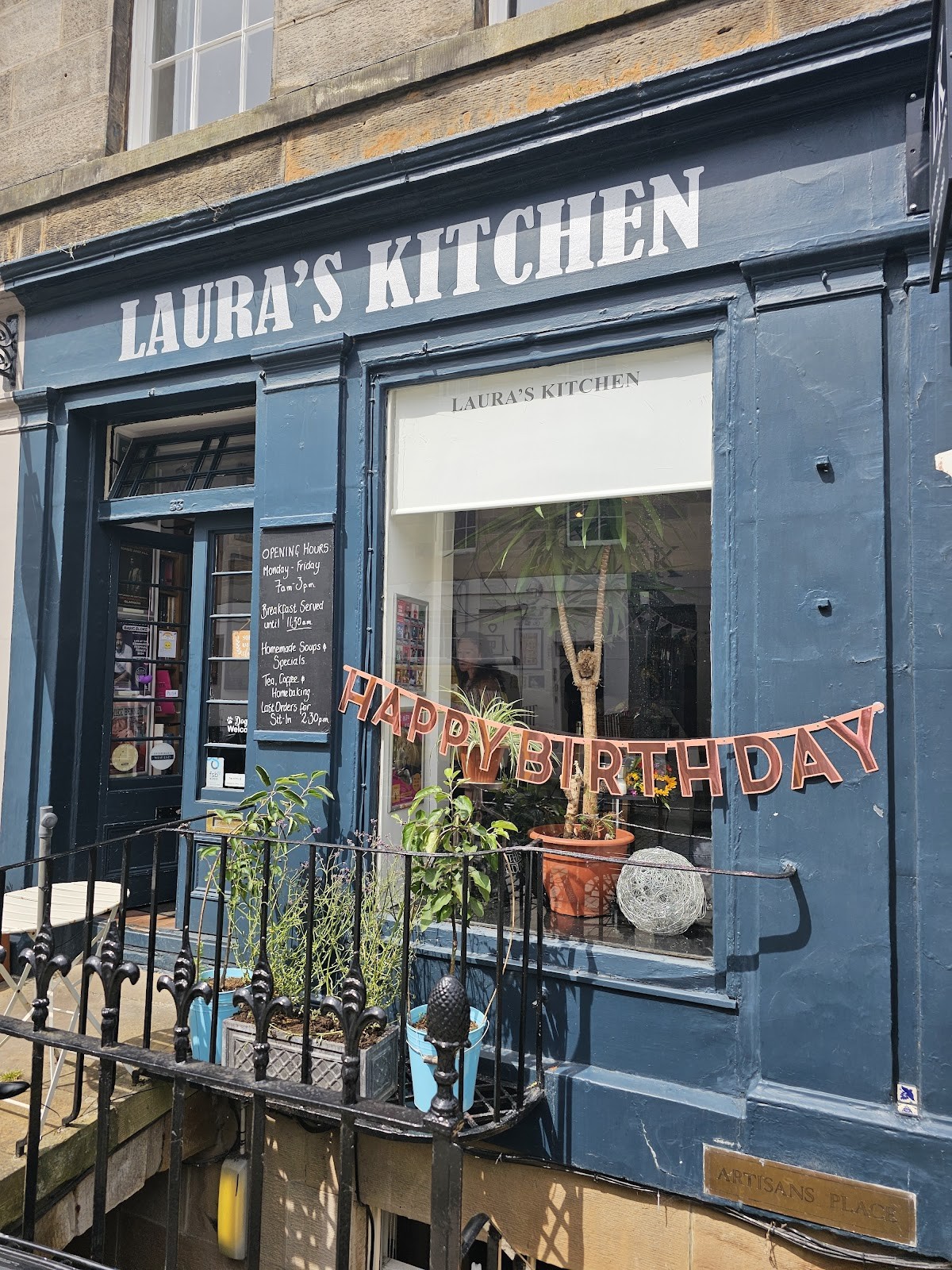 Lauras Kitchen: the place