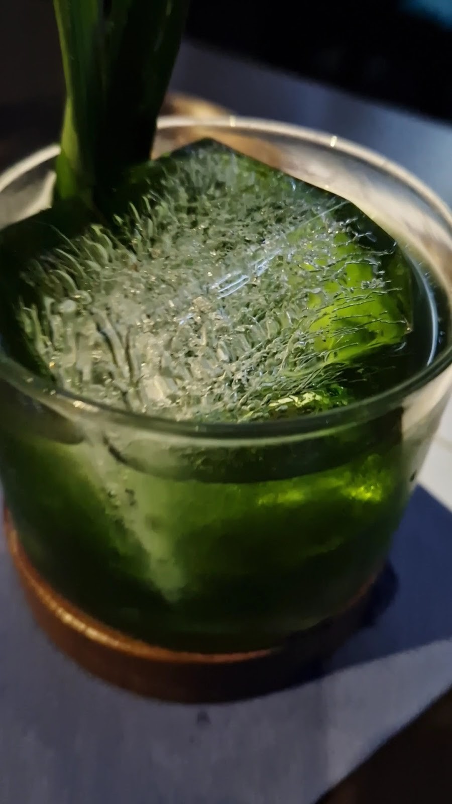 Suissi Vegan Kitchen: food & drinks