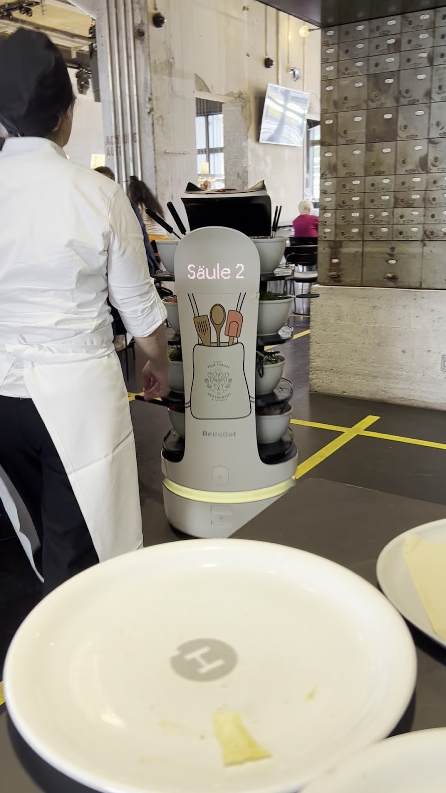 Hiltl Sihlpost: the place