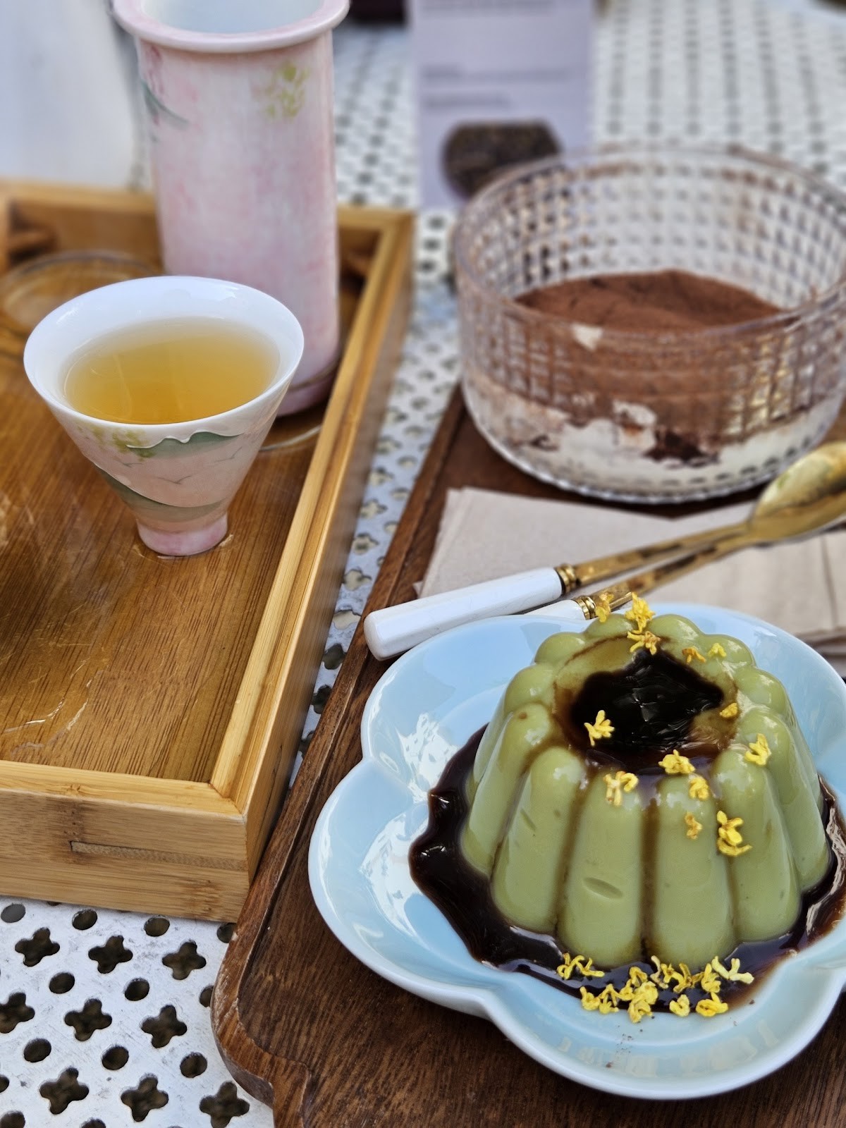 The Light Tea house Čajovna: food & drinks