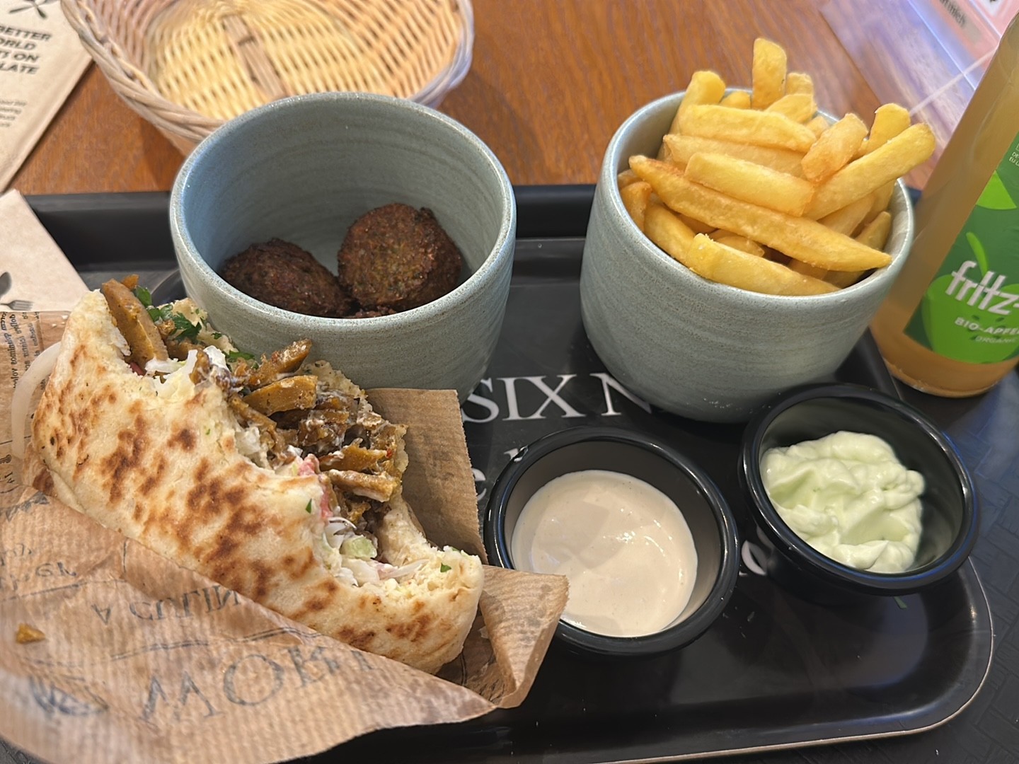 Streetfood269 - Eschersheimer Landstraße: food & drinks