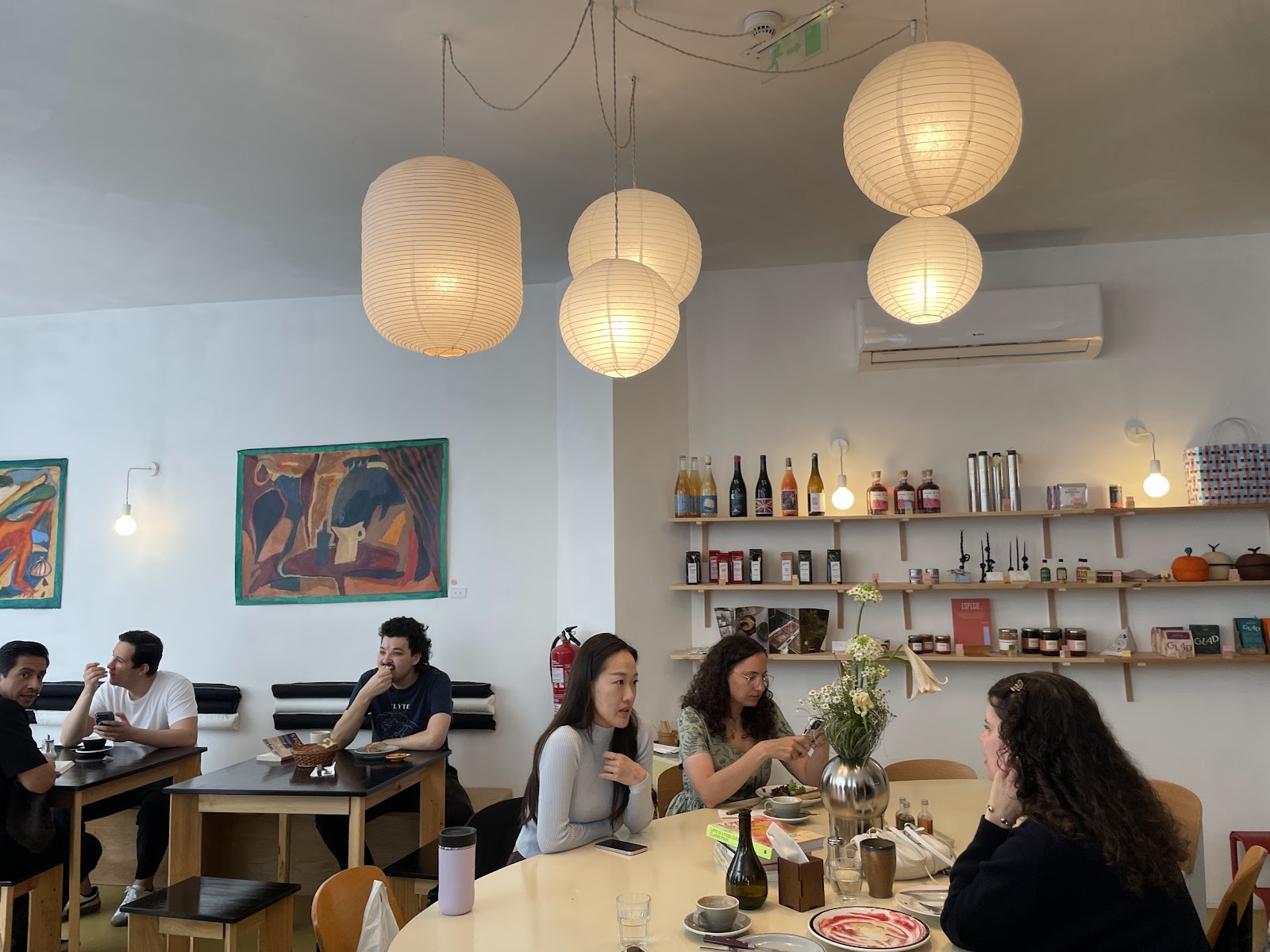Época: the place