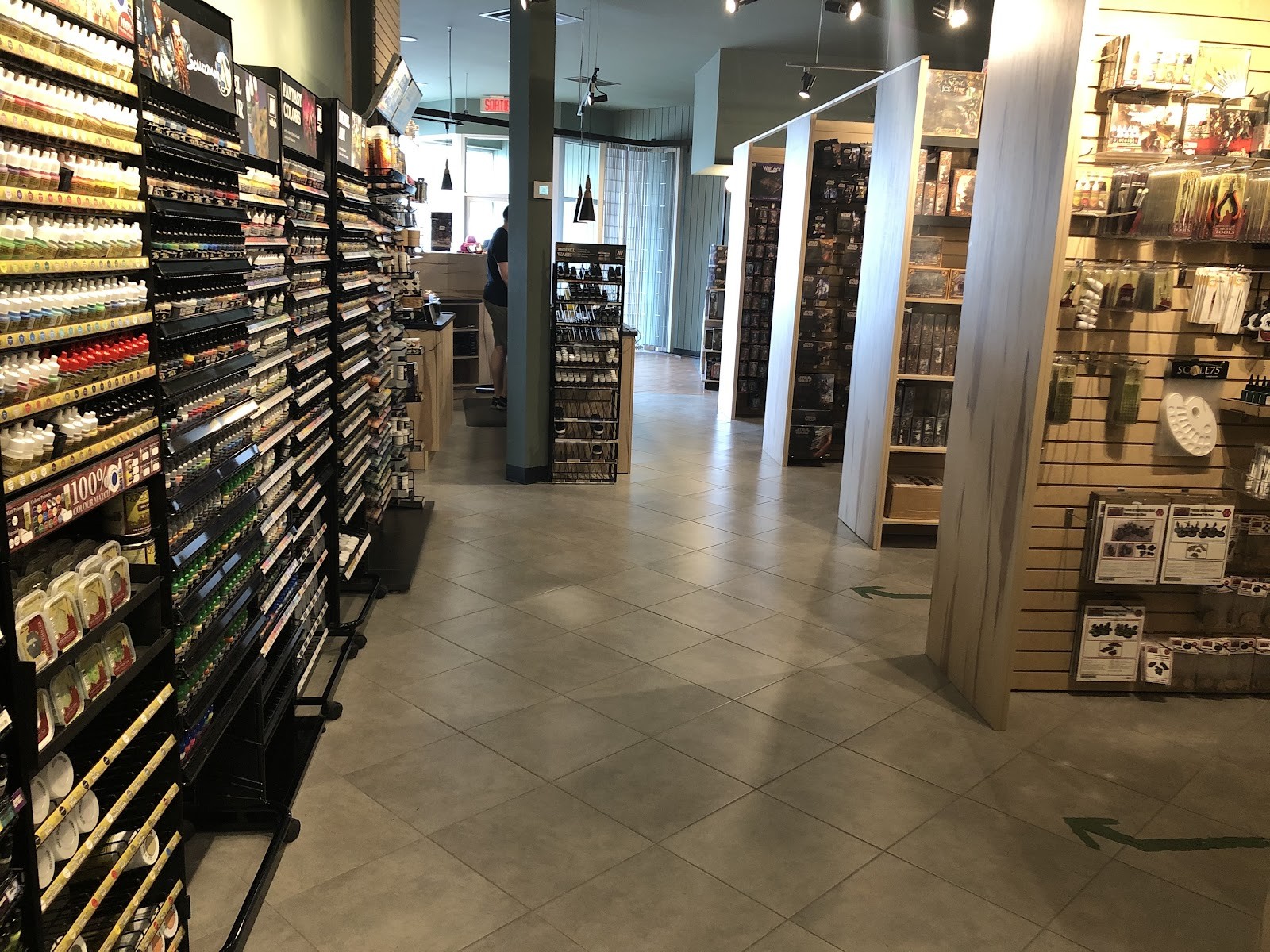 Abyss Boutique de jeux · Resto-Pub ludique: the place