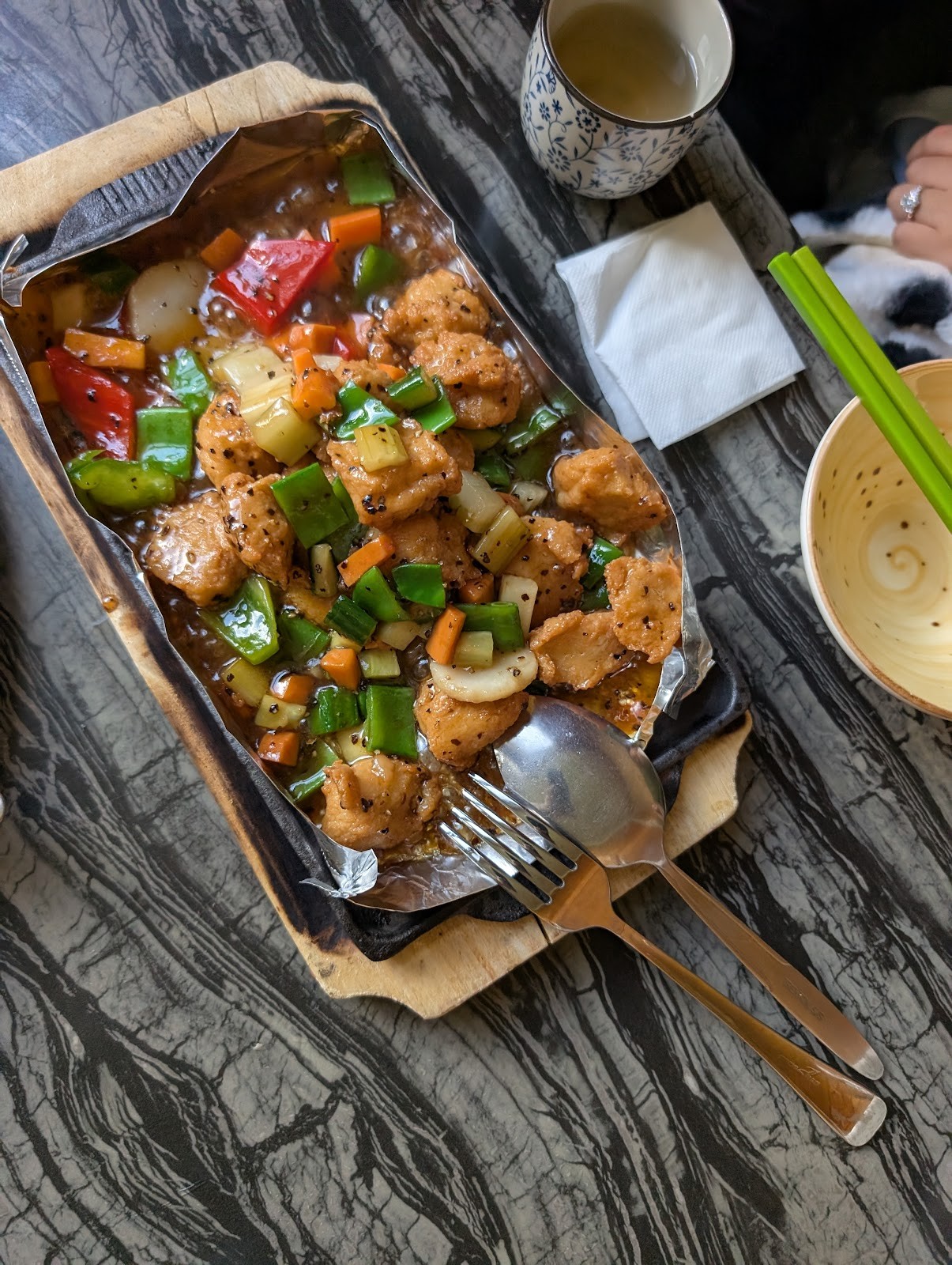 Gong De Lin: food & drinks
