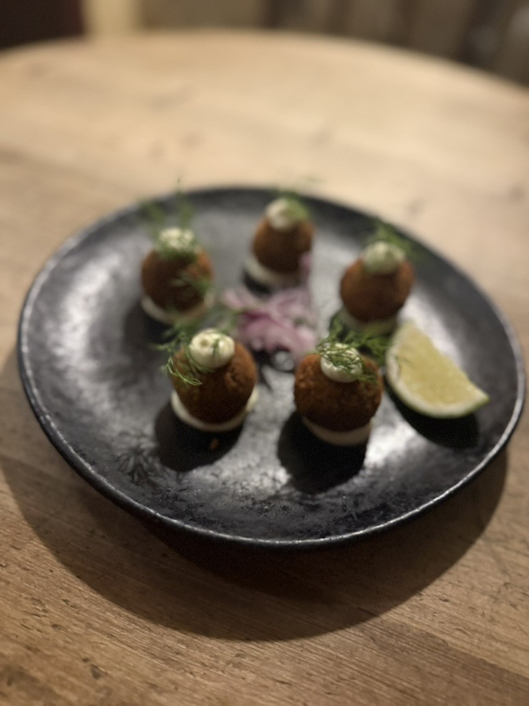 Essential Vegan @ Ten to One Bar: food & drinks