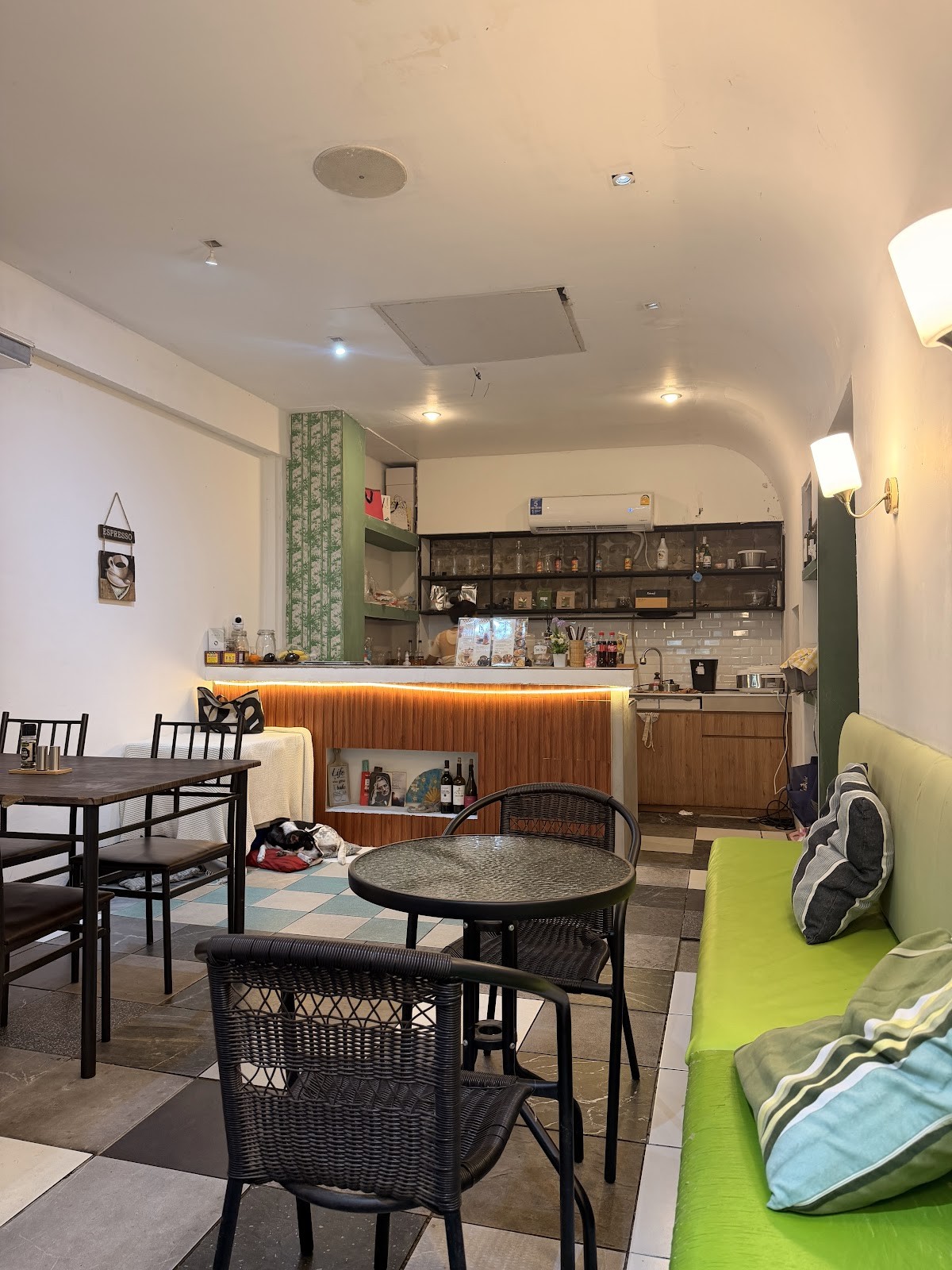 Cafe Noina by hematoa: the place