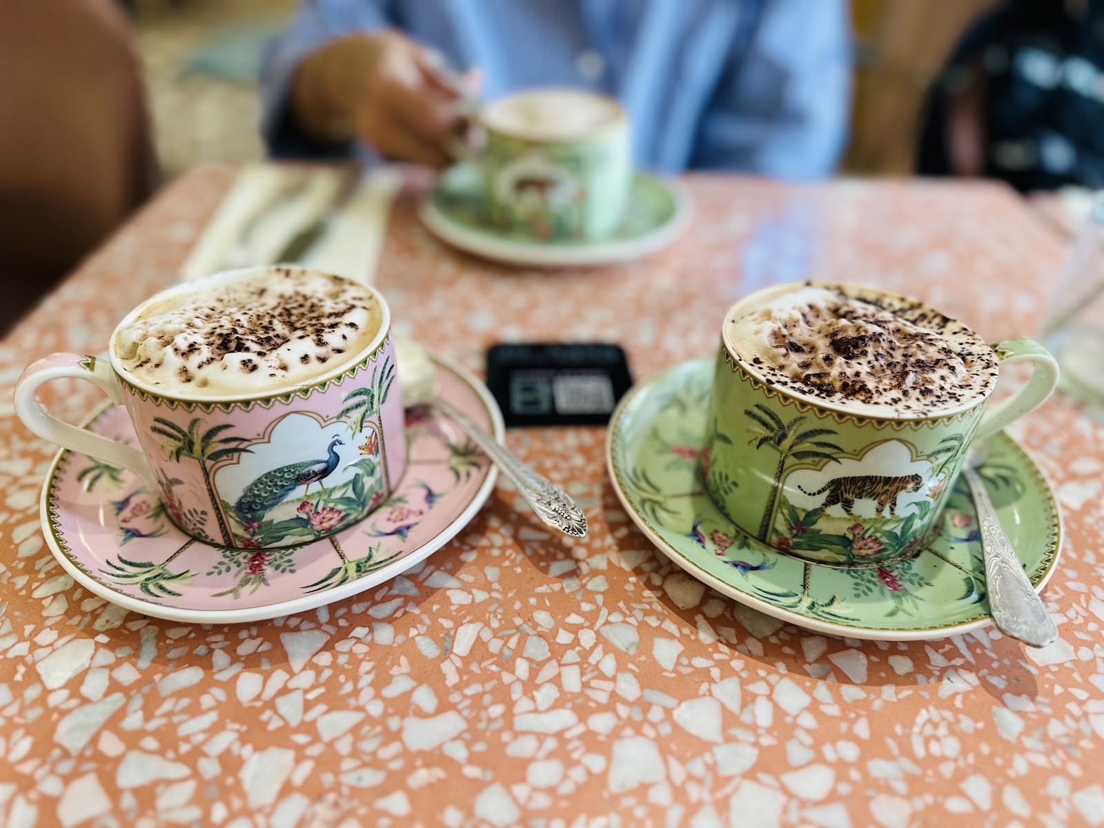 Jo and Nana Cakes: food & drinks