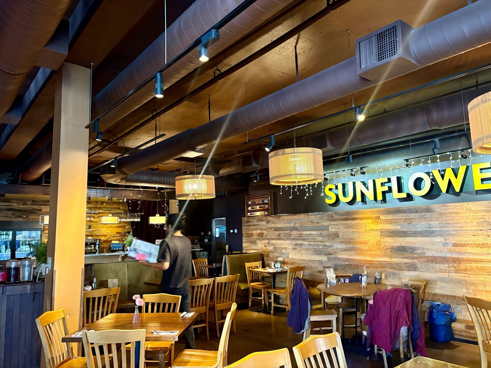 Cafe Sunflower Buckhead: the place