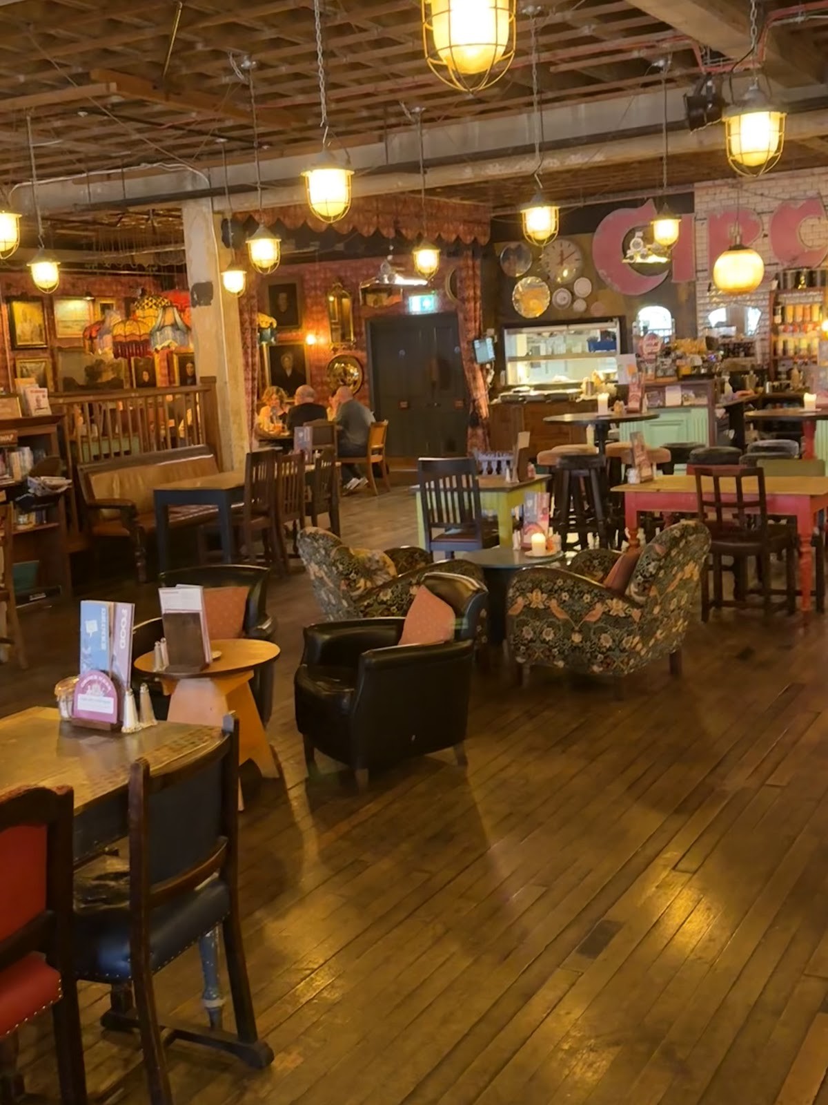Alcampo Lounge: the place