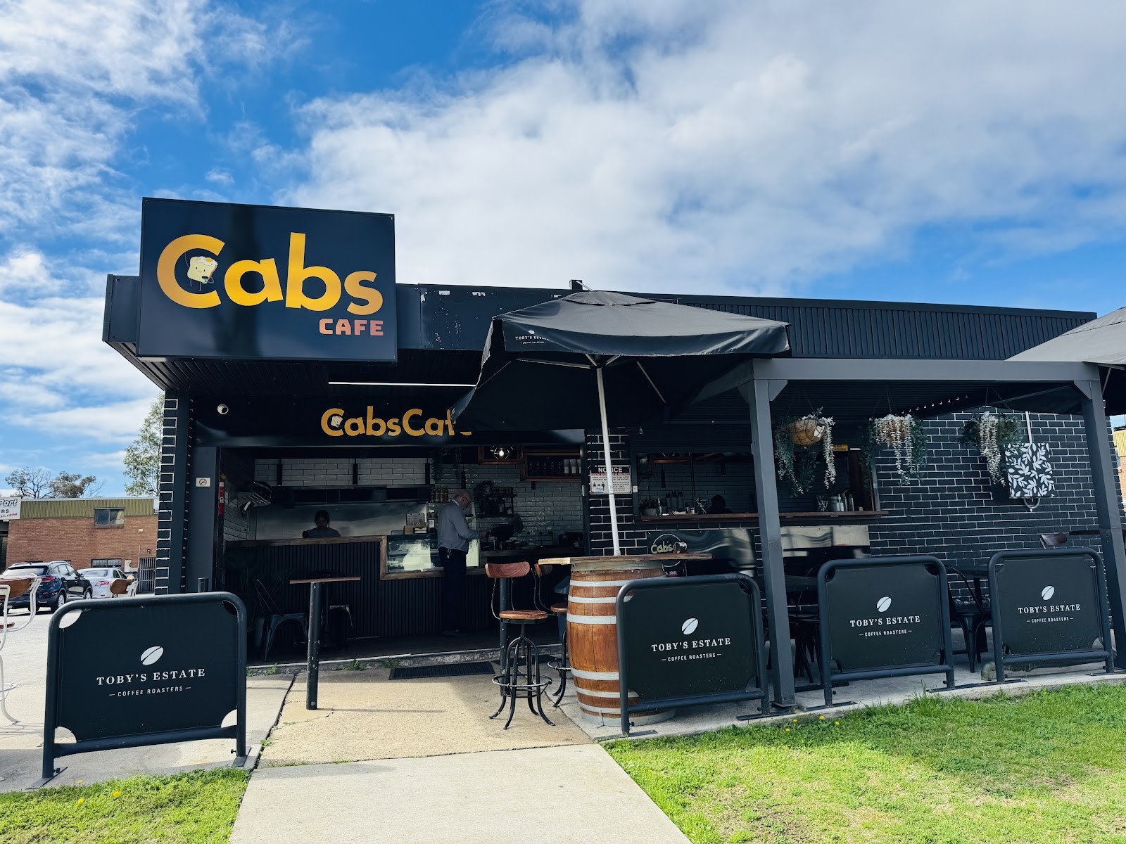 Cab's Cafe: the place
