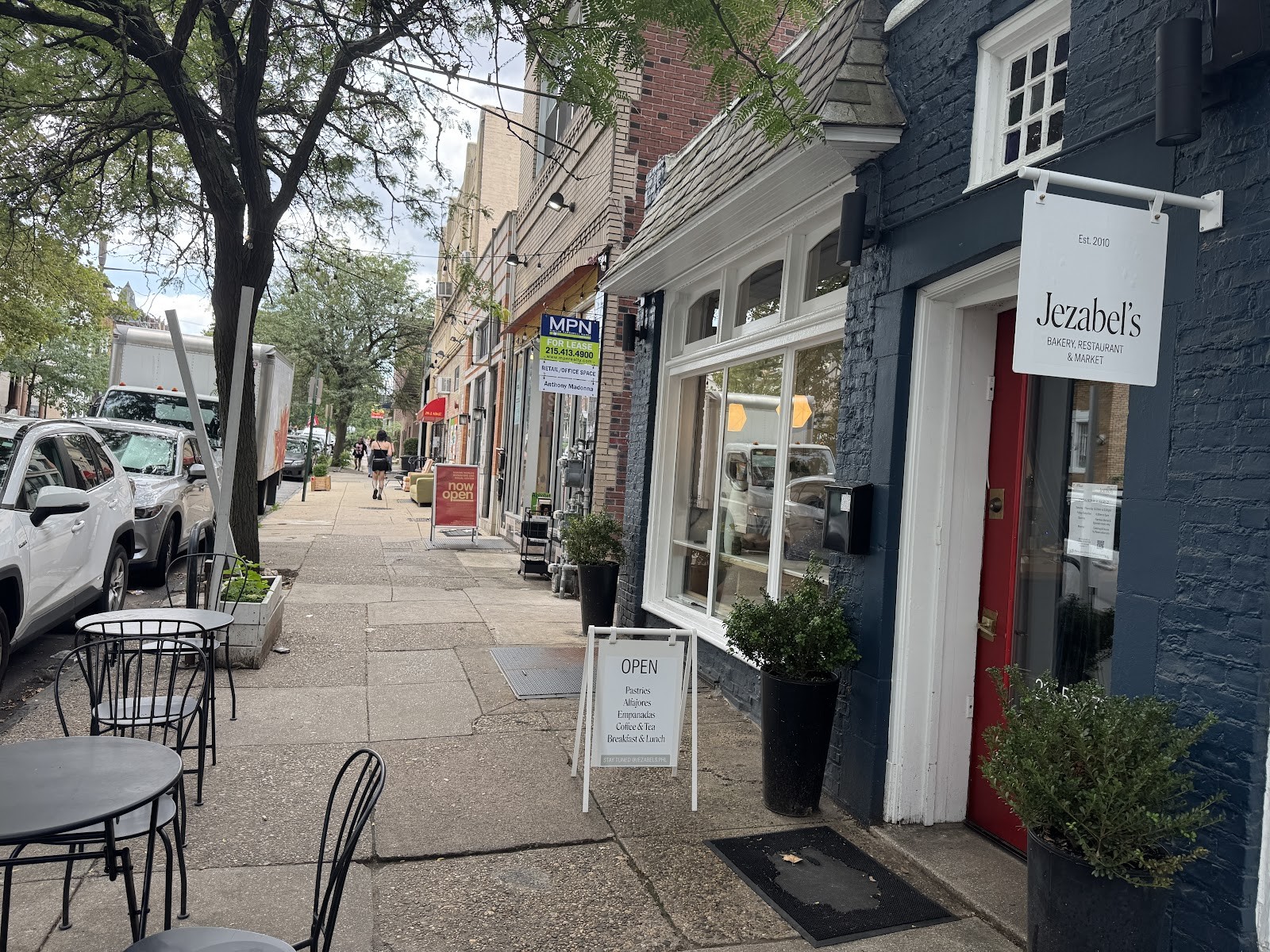 Jezabel's - 45th Street: the place