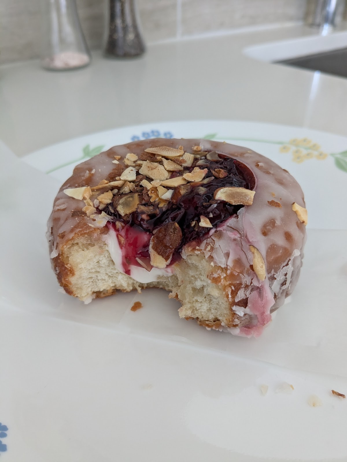 Beacon Doughnuts: food & drinks