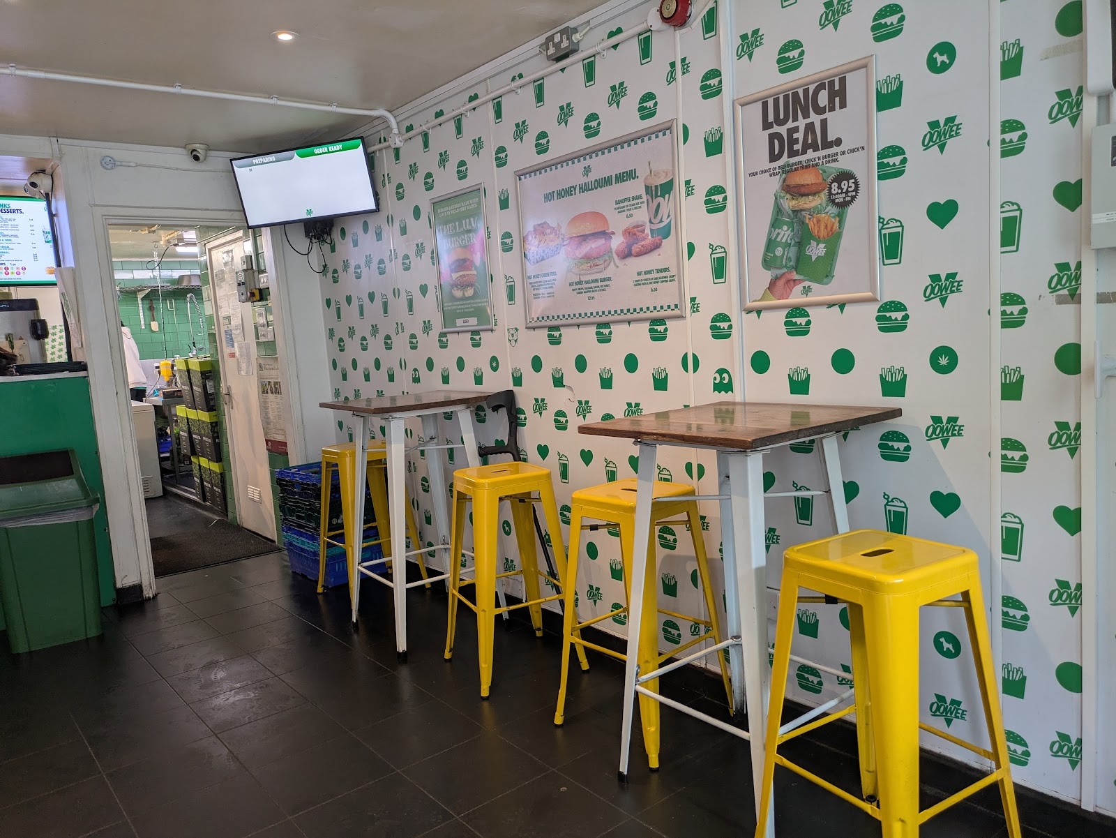 Oowee Vegan Baldwin St. - Plant Based Burgers, Fried Chicken & Shakes.: the place