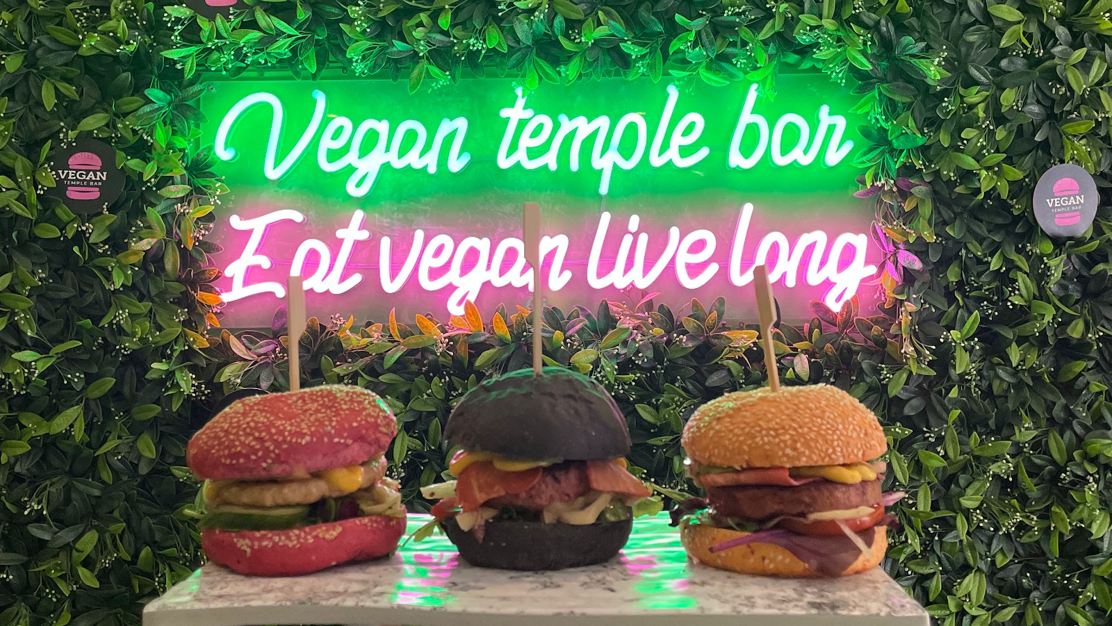 ROBO-BAR: food & drinks