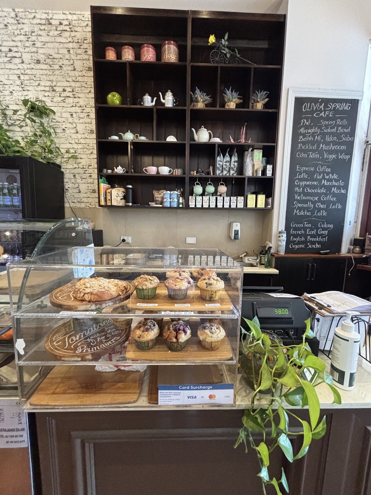 Olivia Spring Cafe: the place