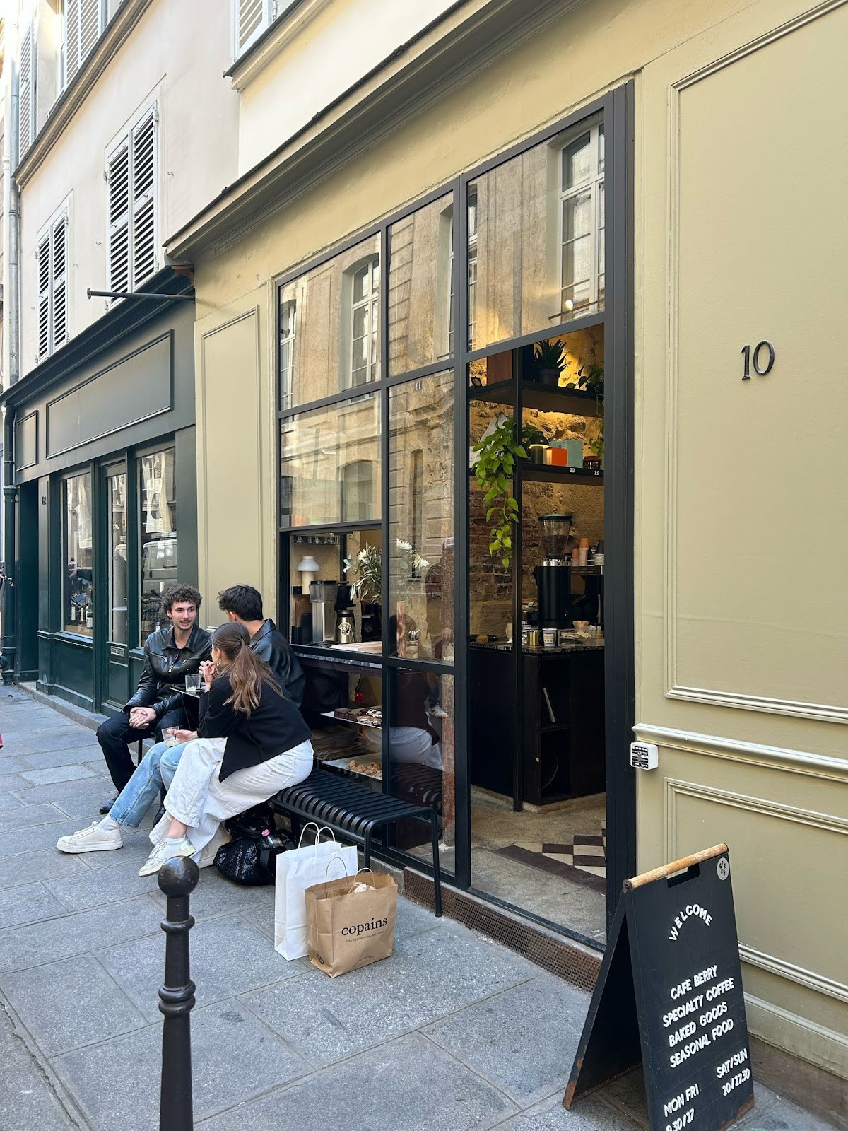 Café Berry: the place
