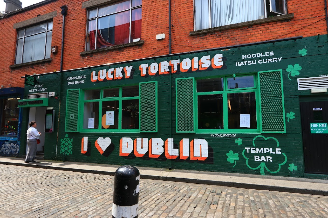 Lucky Tortoise Temple Bar - Restaurant in Dublin: the place
