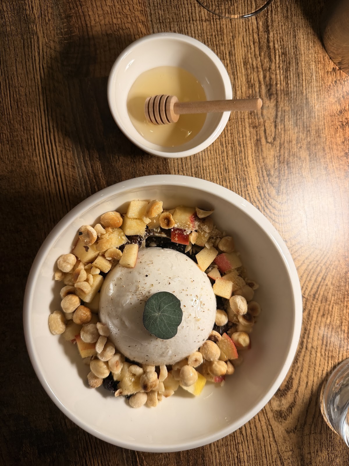 Novapizza Vegan Italian Restaurant: food & drinks