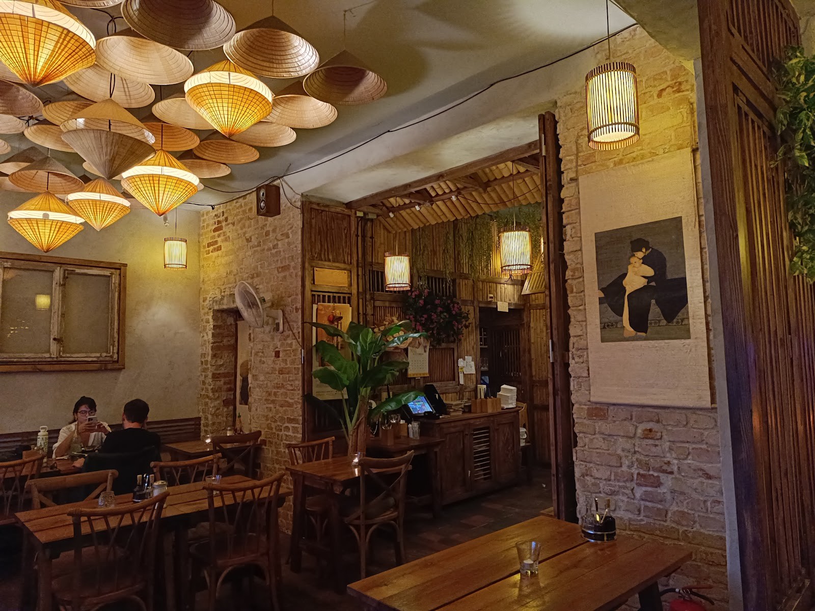 Huong Que - Mitte: the place