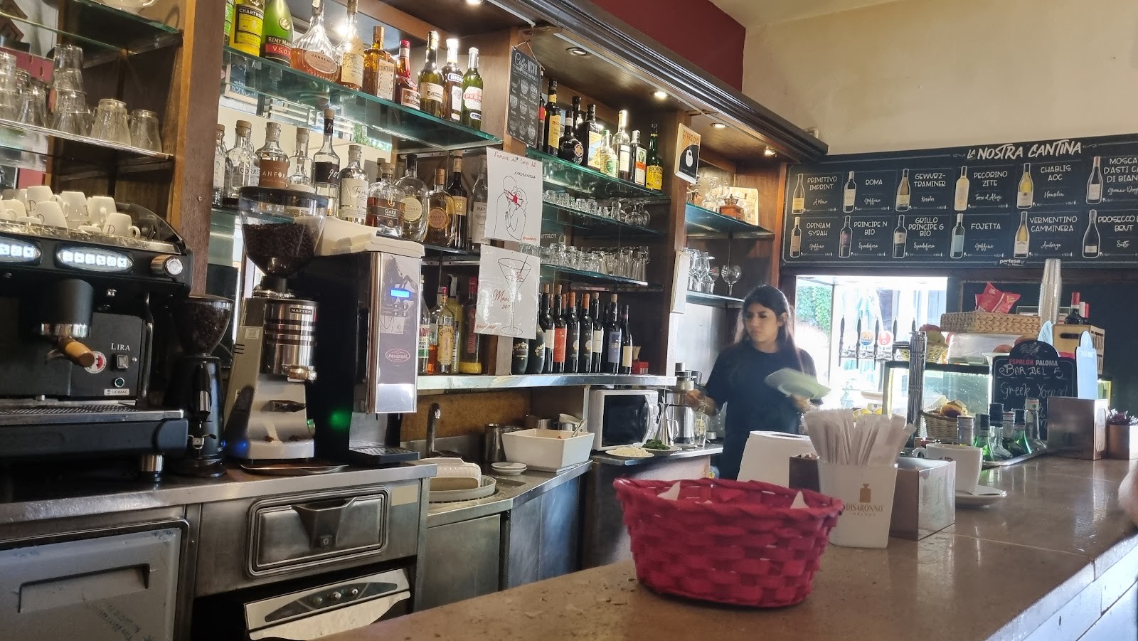 Caffé del Cinque: the place