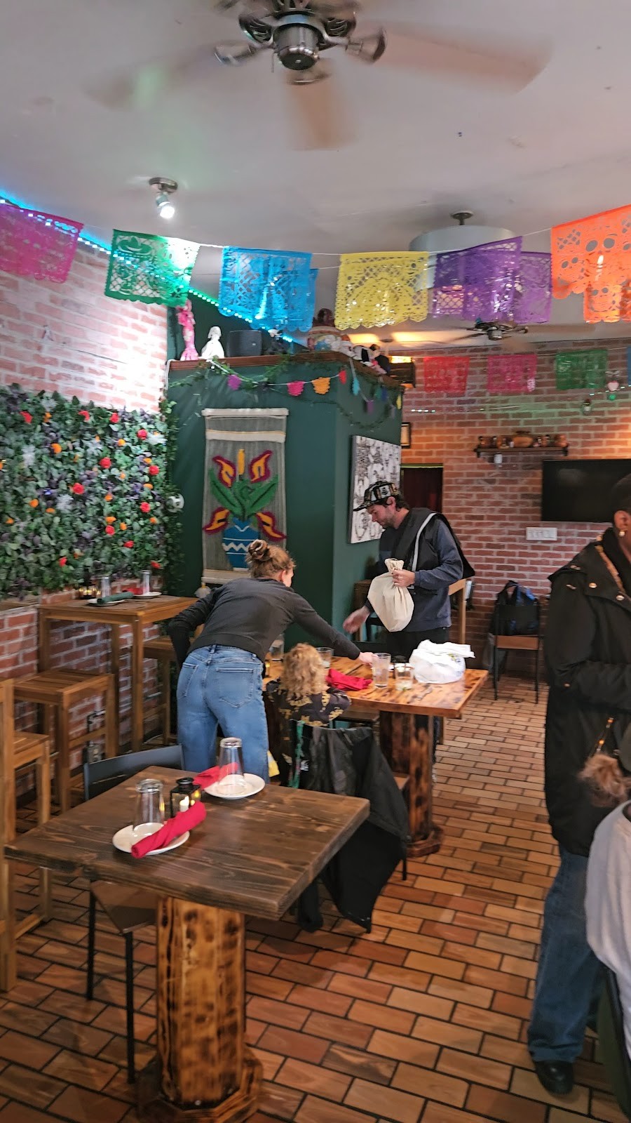 El Mictlan Restaurant: the place