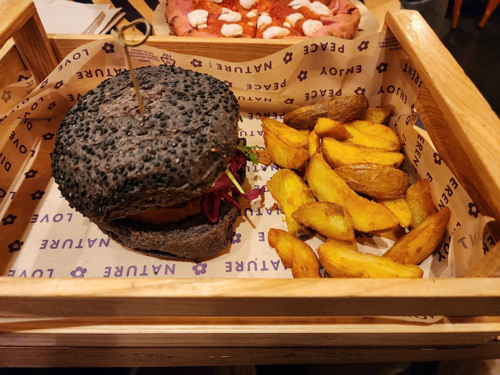 The flower burger: food & drinks