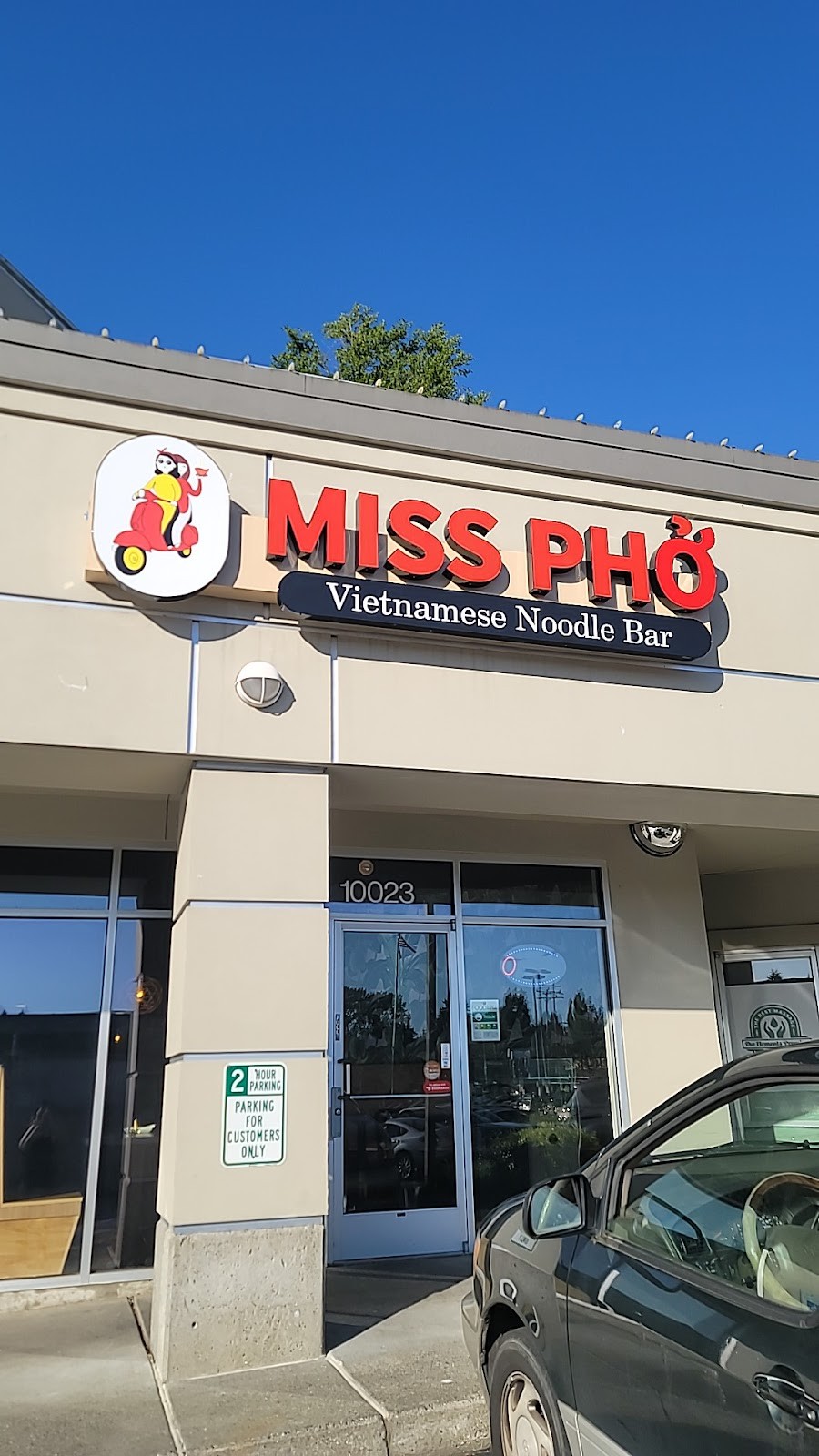 Miss Pho: the place
