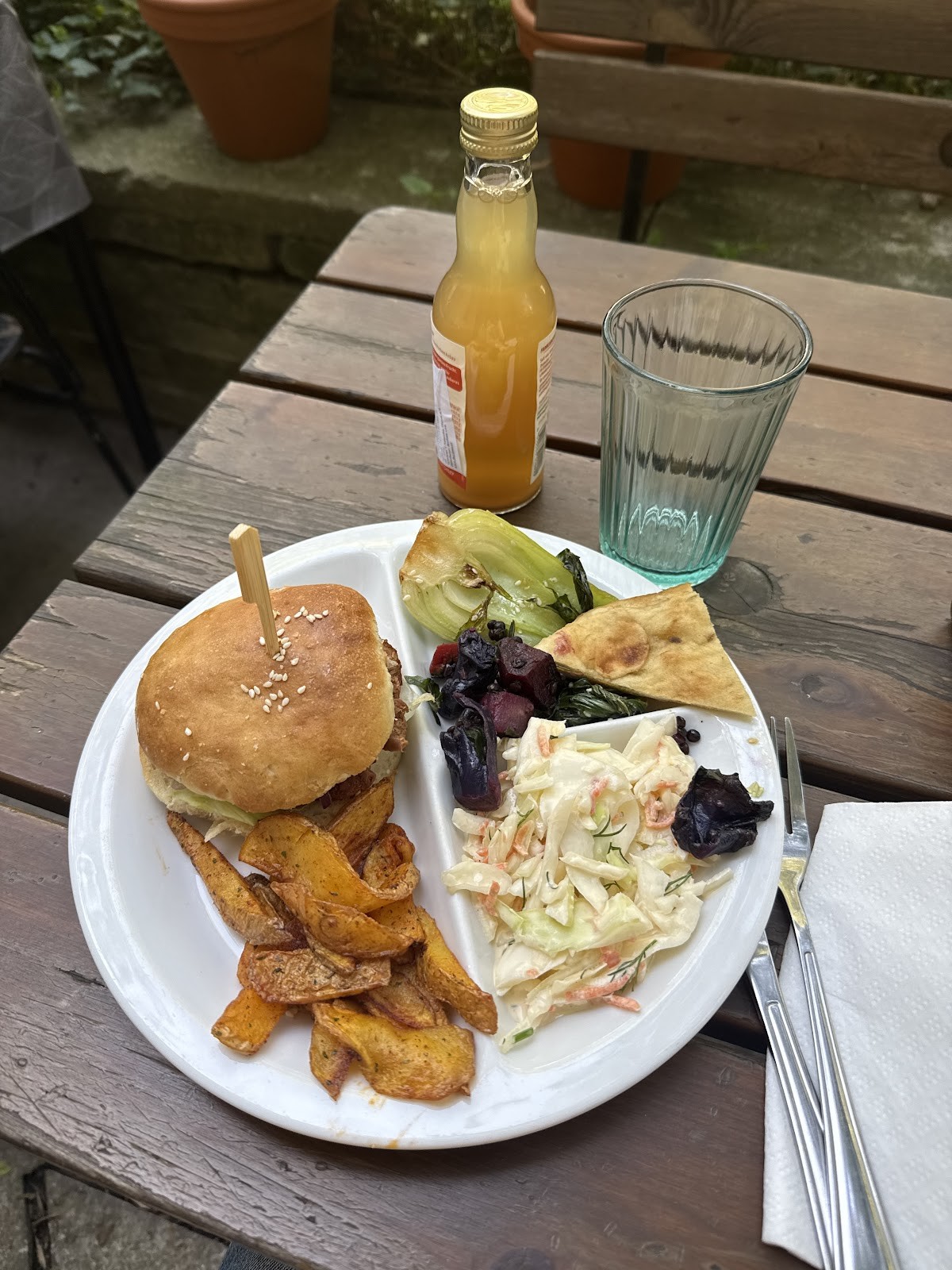 Sandokan Vegan Bistro: food & drinks