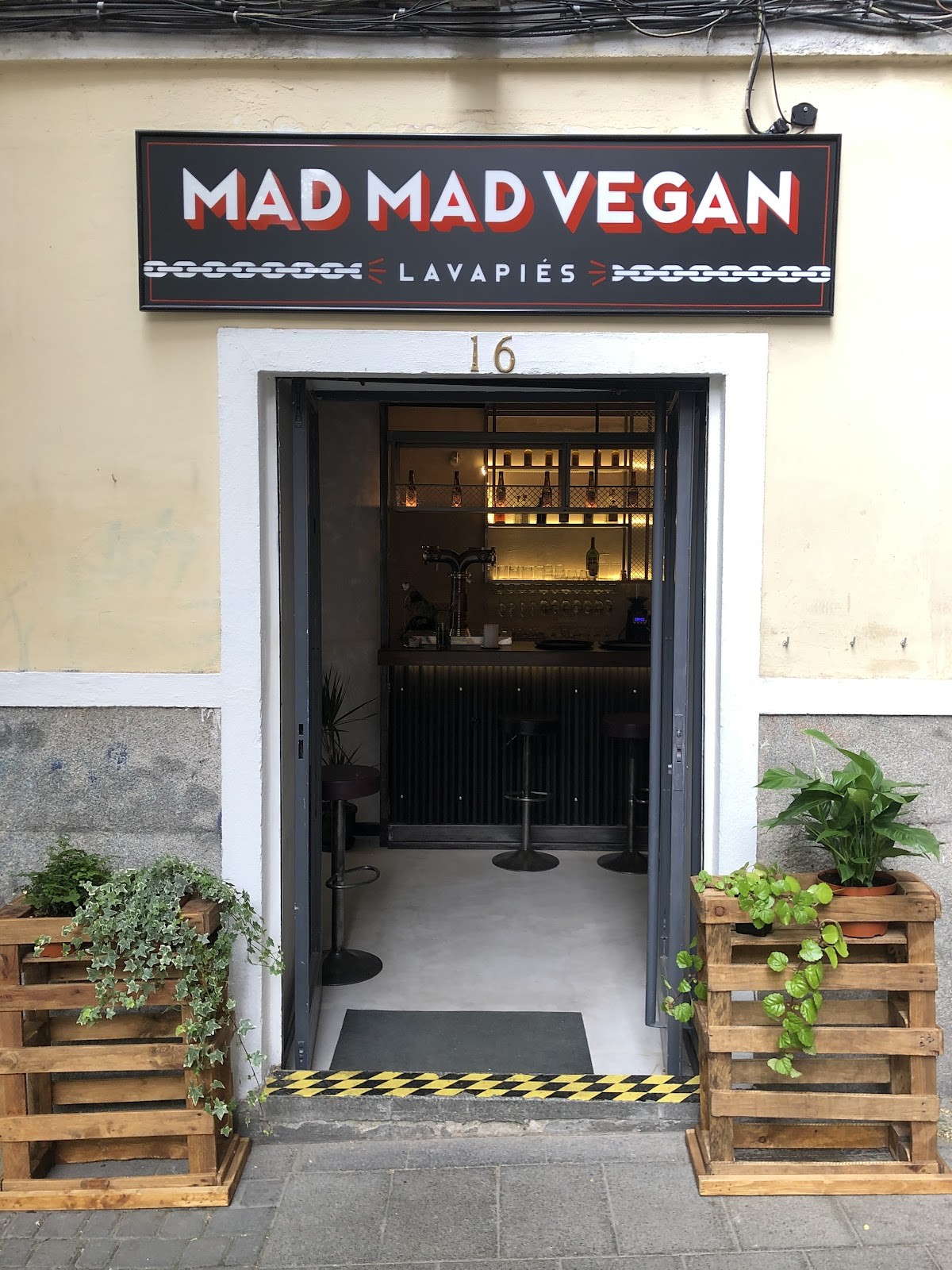 Mad Mad Vegan: the place
