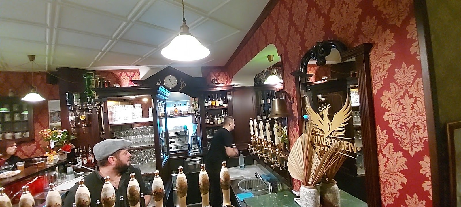 Connery Pub: the place