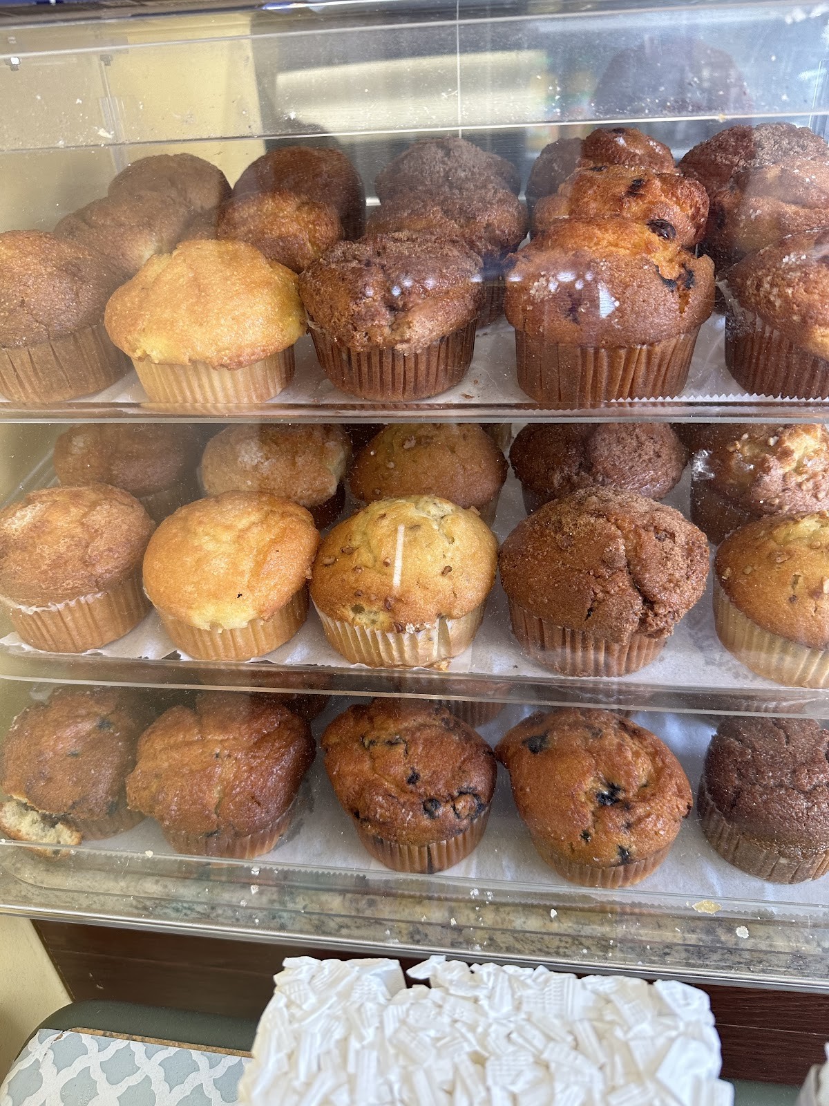 Sweet Treat Hut: food & drinks